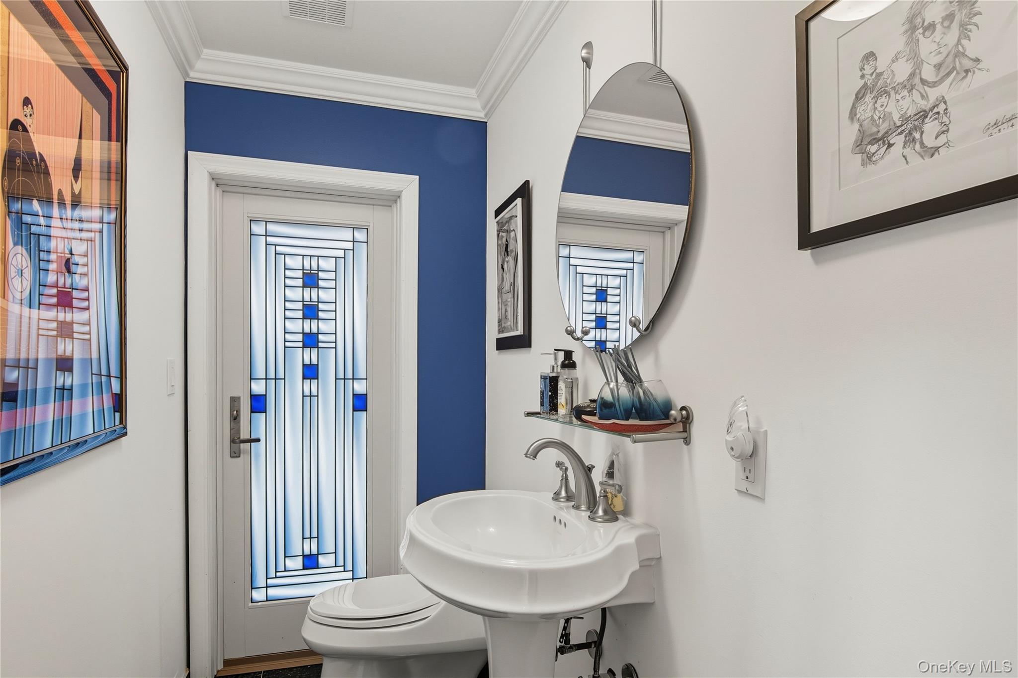 27 Mohring Bay Court, Bayville, NY 11709