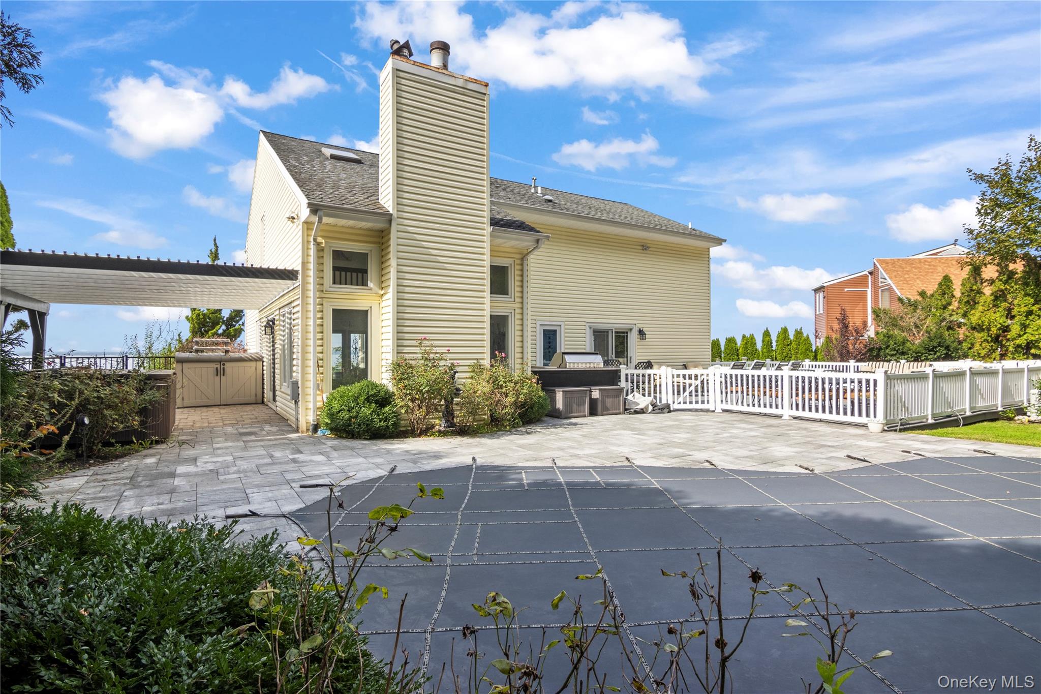 27 Mohring Bay Court, Bayville, NY 11709