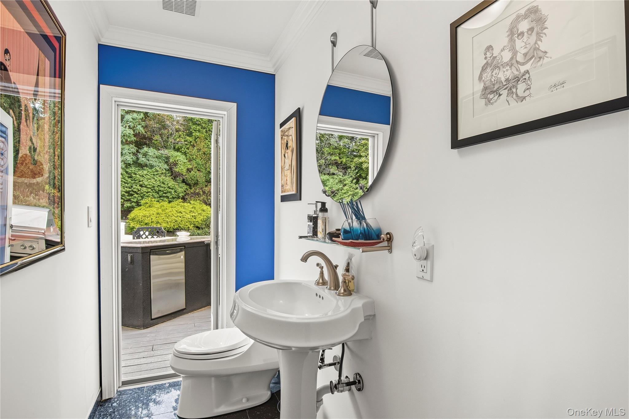 27 Mohring Bay Court, Bayville, NY 11709