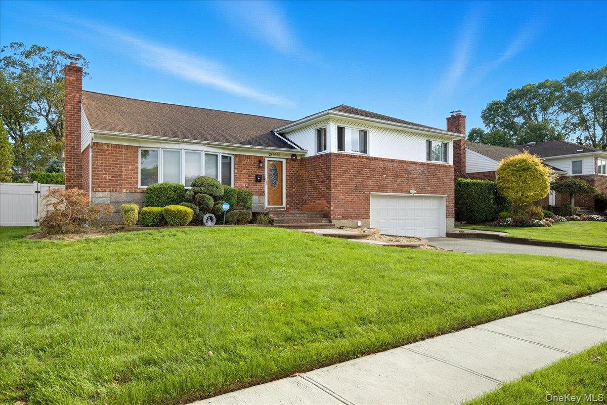 1982 Stratford Drive, Westbury, NY 11590