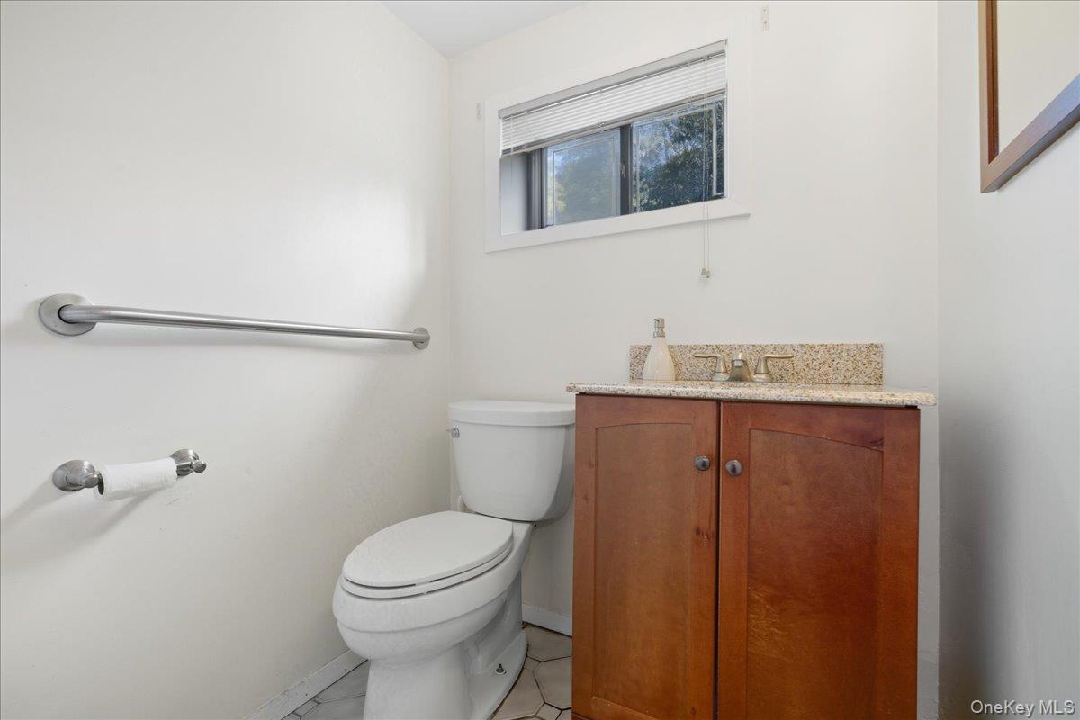 1982 Stratford Drive, Westbury, NY 11590