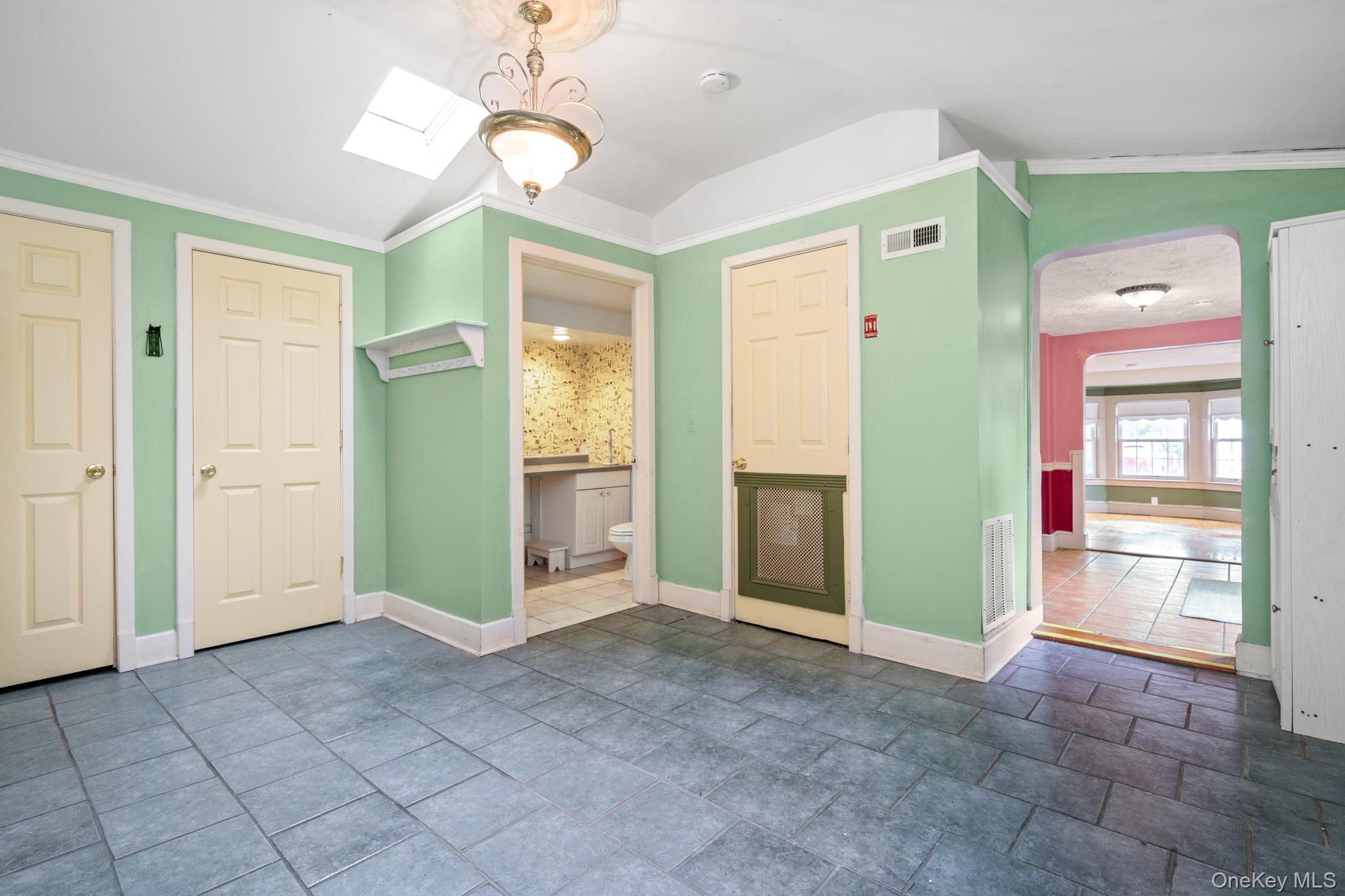 9 Smith Street, Warwick, NY 10990