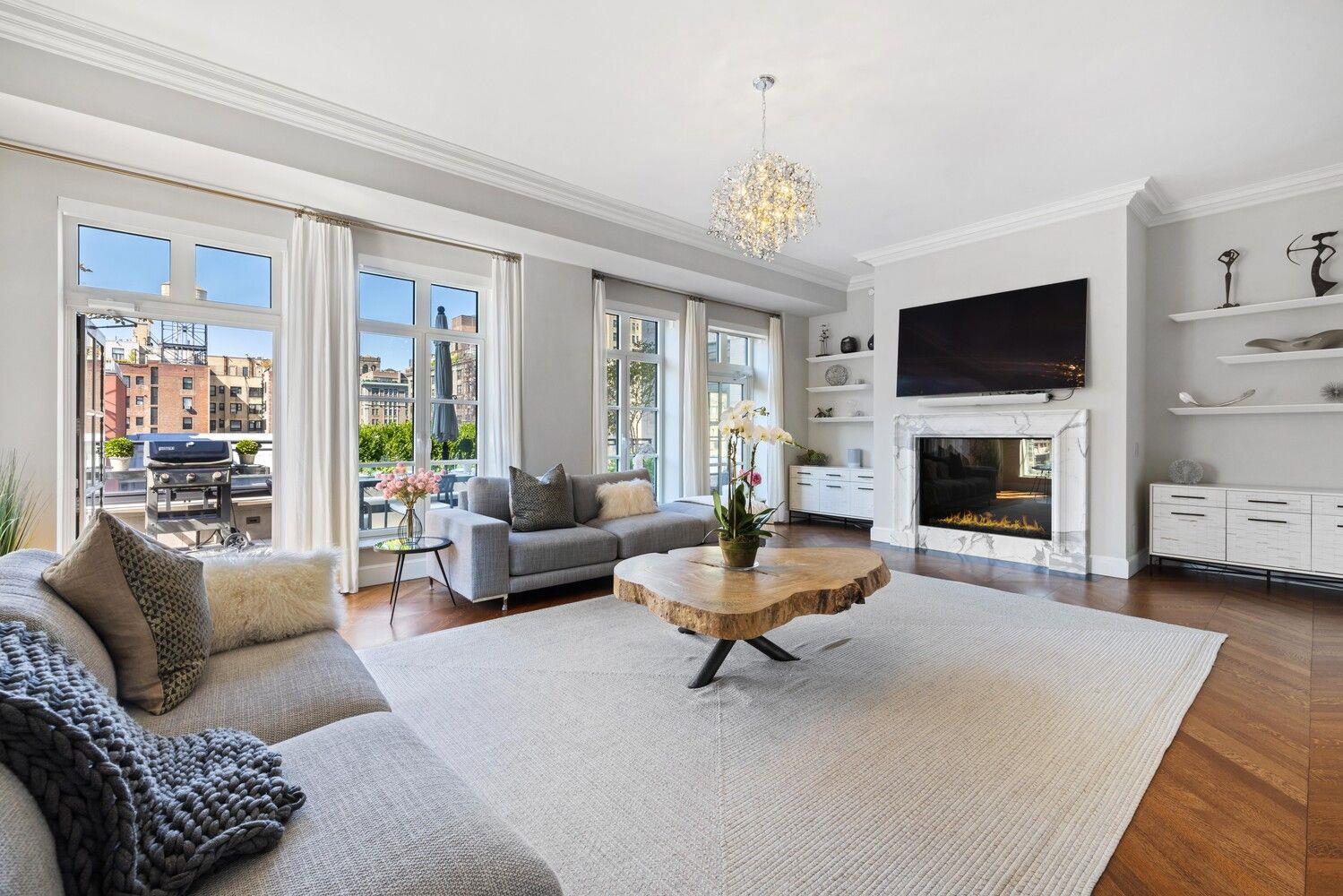 150 E 78TH Street # DPH11B, New York (Manhattan), NY 10021