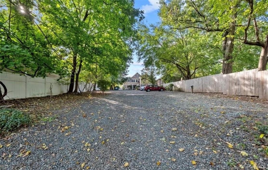 10 Burnside Avenue, Congers, NY 10920