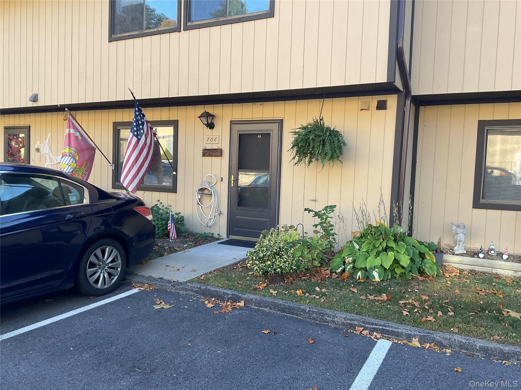 706 S Chelsea Cove # 706, Hopewell Junction, NY 12533