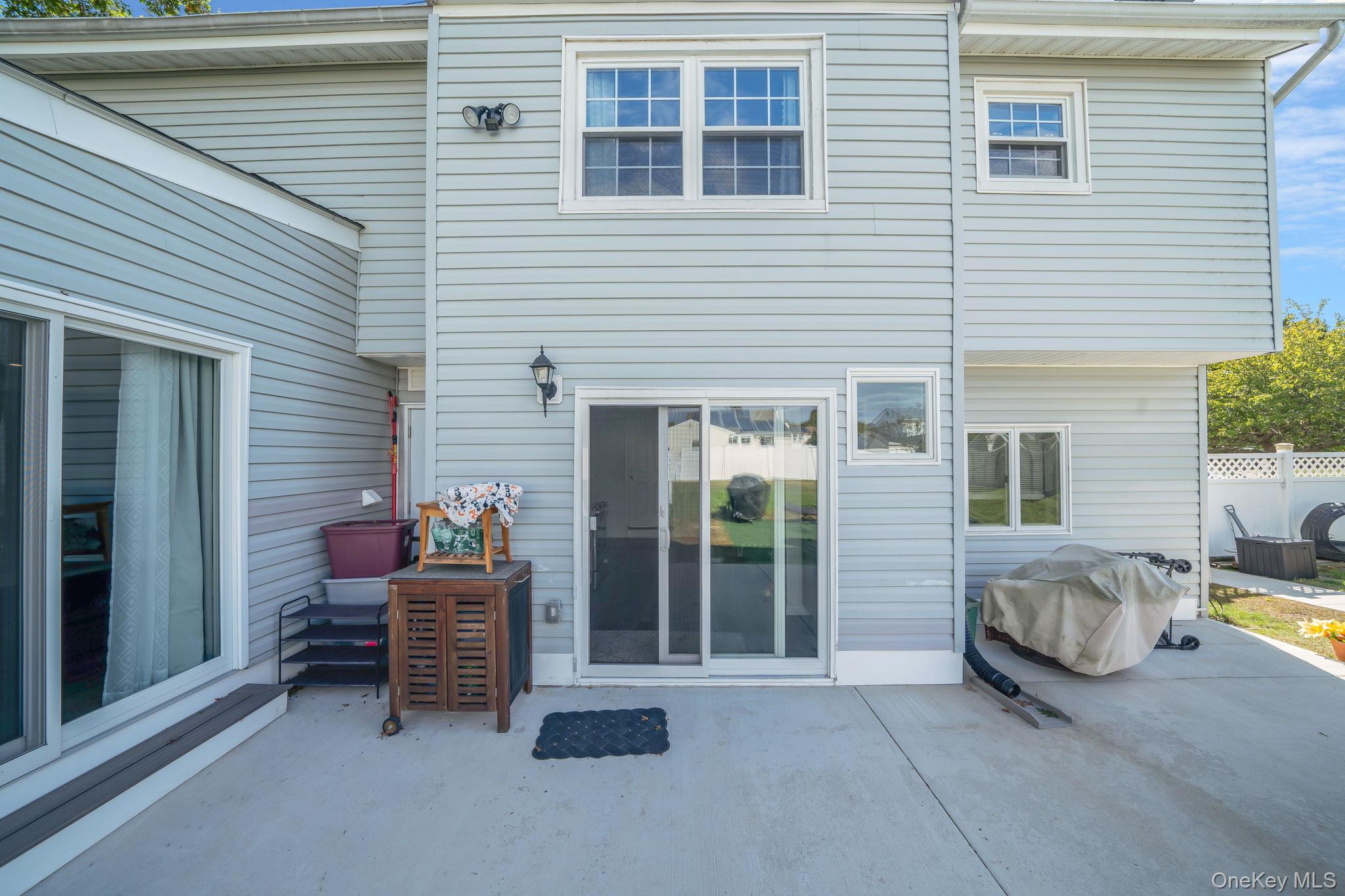 50 Forte Avenue, Medford, NY 11763