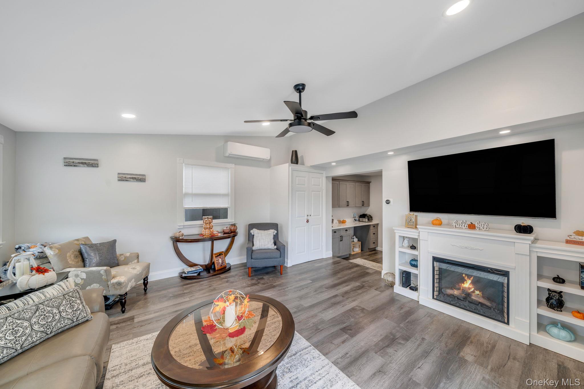 50 Forte Avenue, Medford, NY 11763