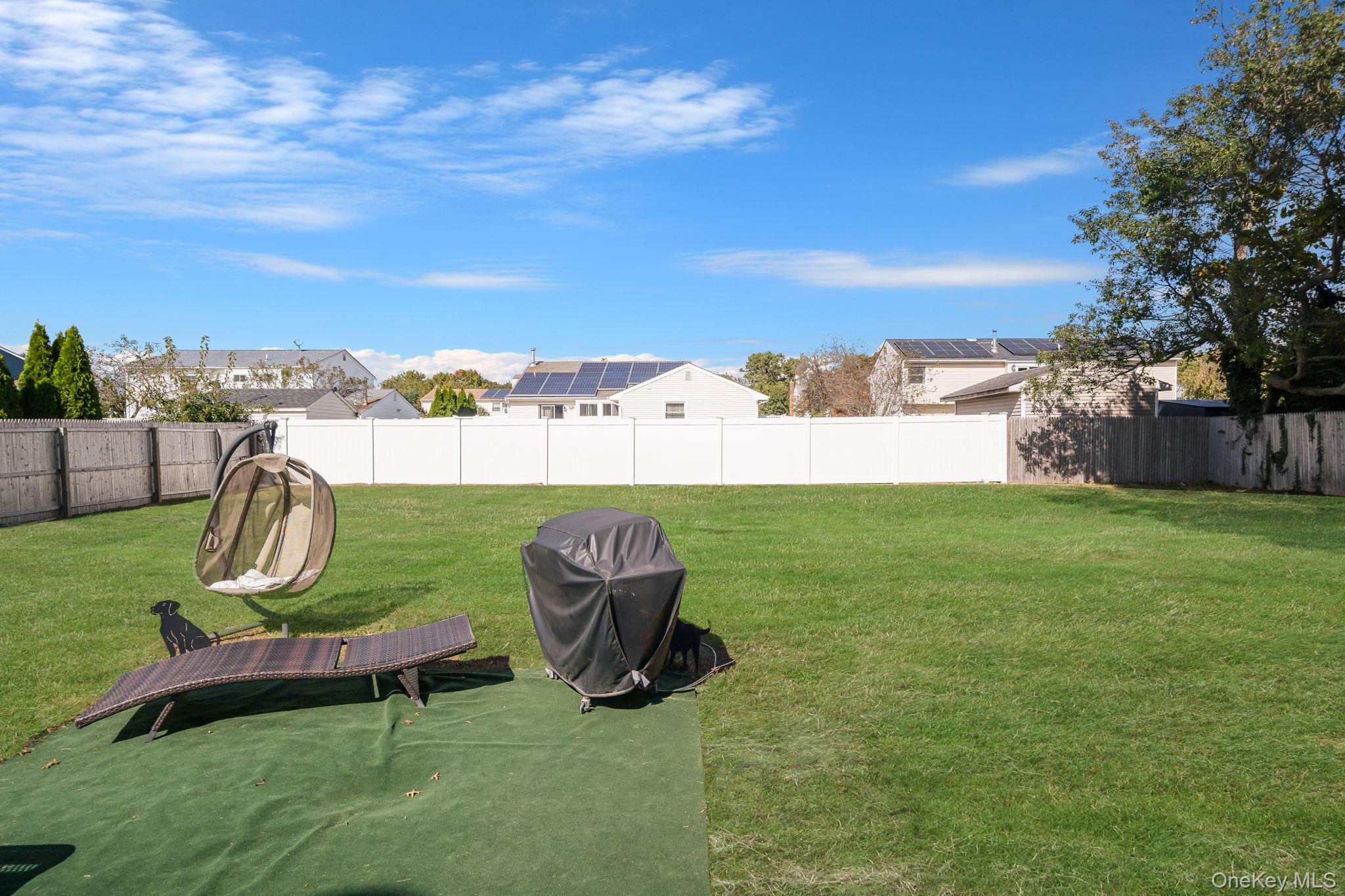 50 Forte Avenue, Medford, NY 11763