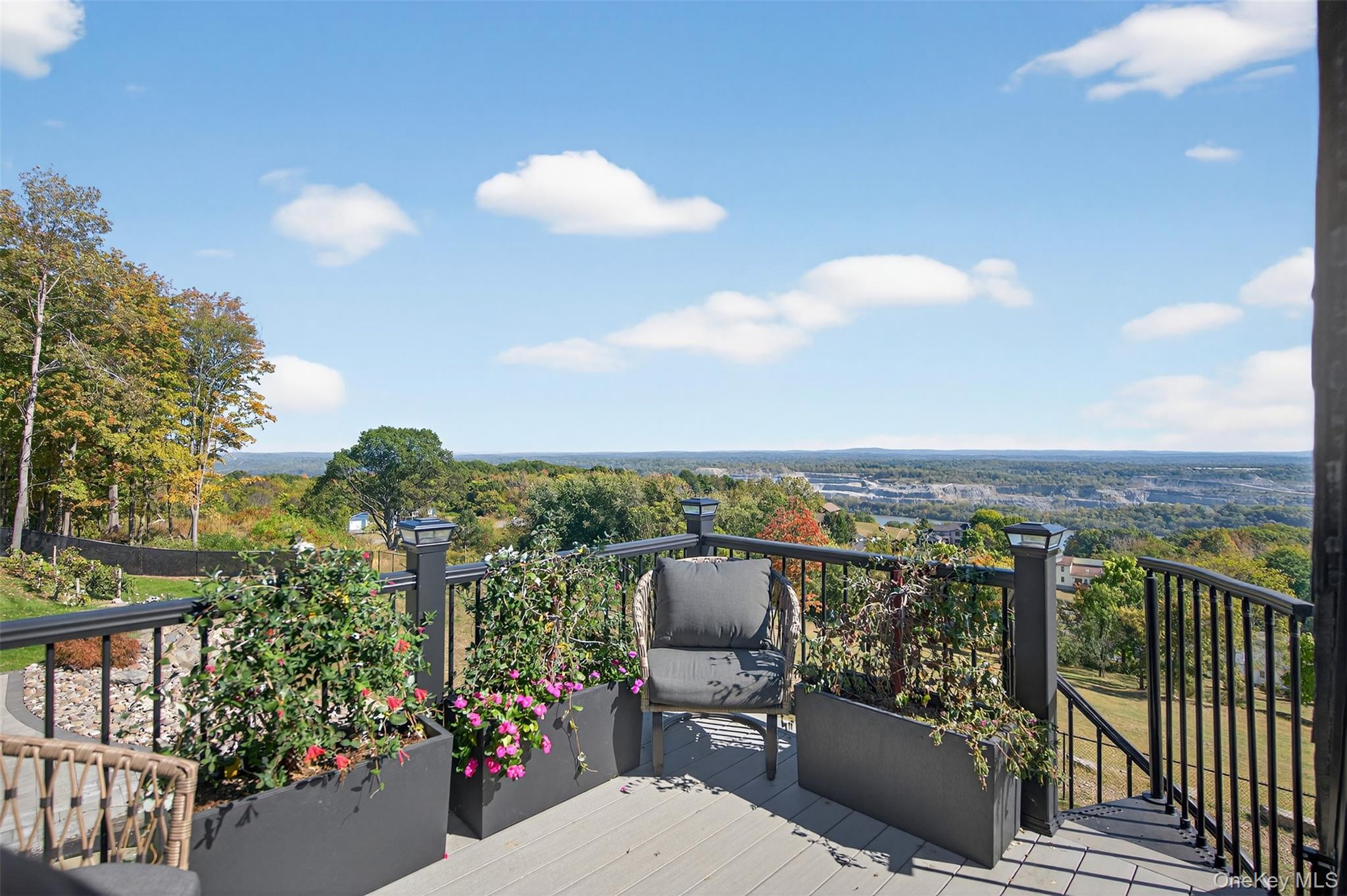 1582 Route 9W, Marlboro, NY 12542