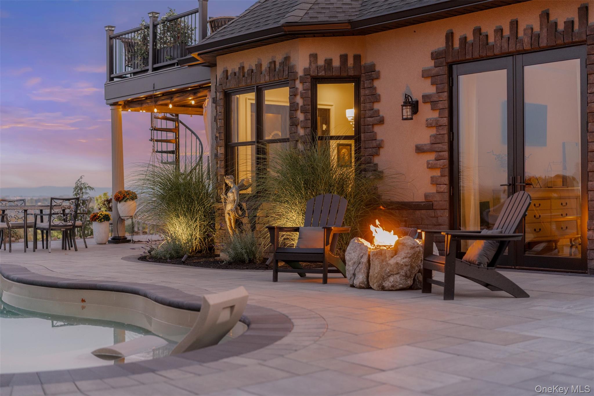 1582 Route 9W, Marlboro, NY 12542