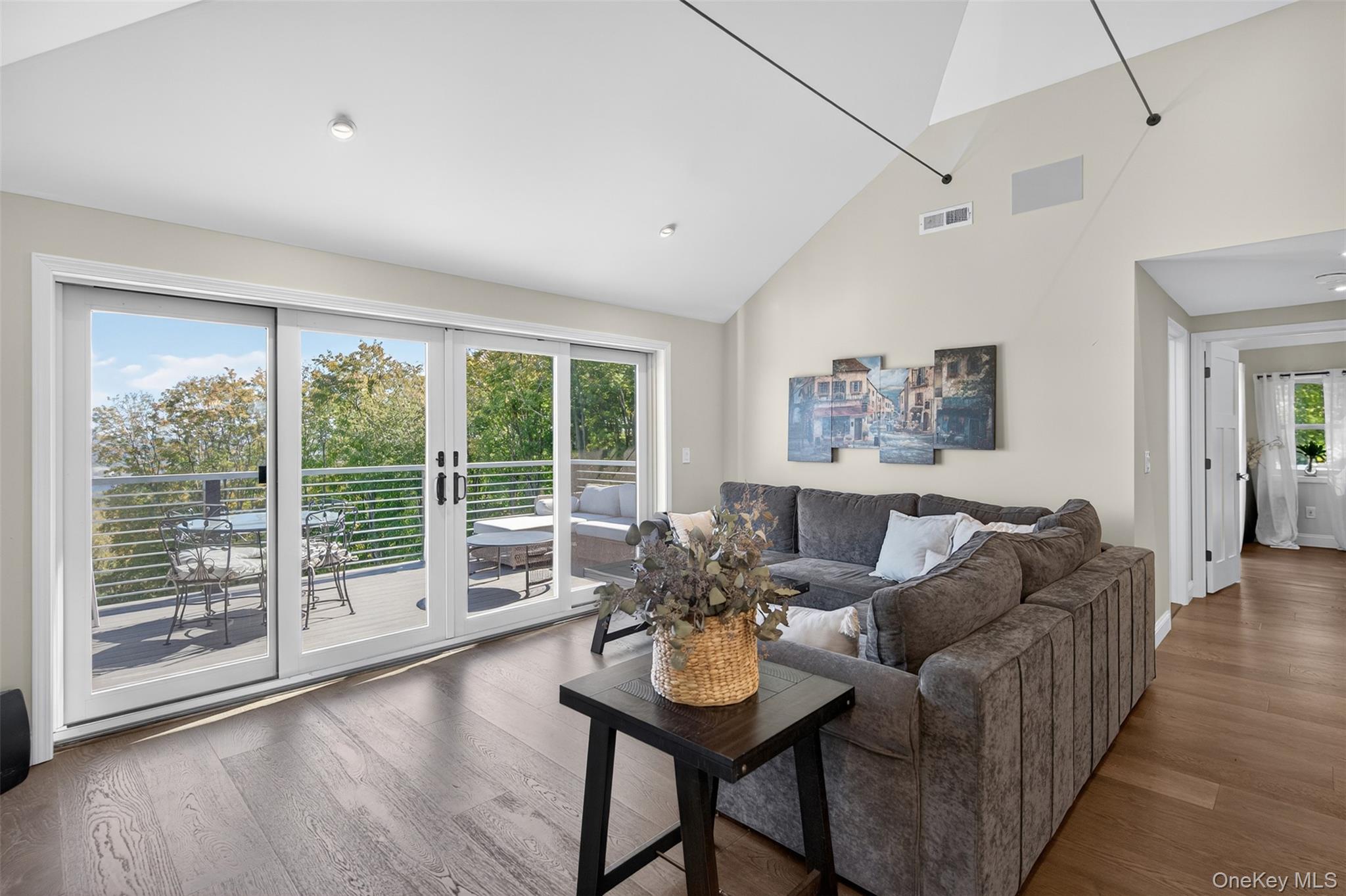 1568 Route 9W, Marlboro, NY 12542