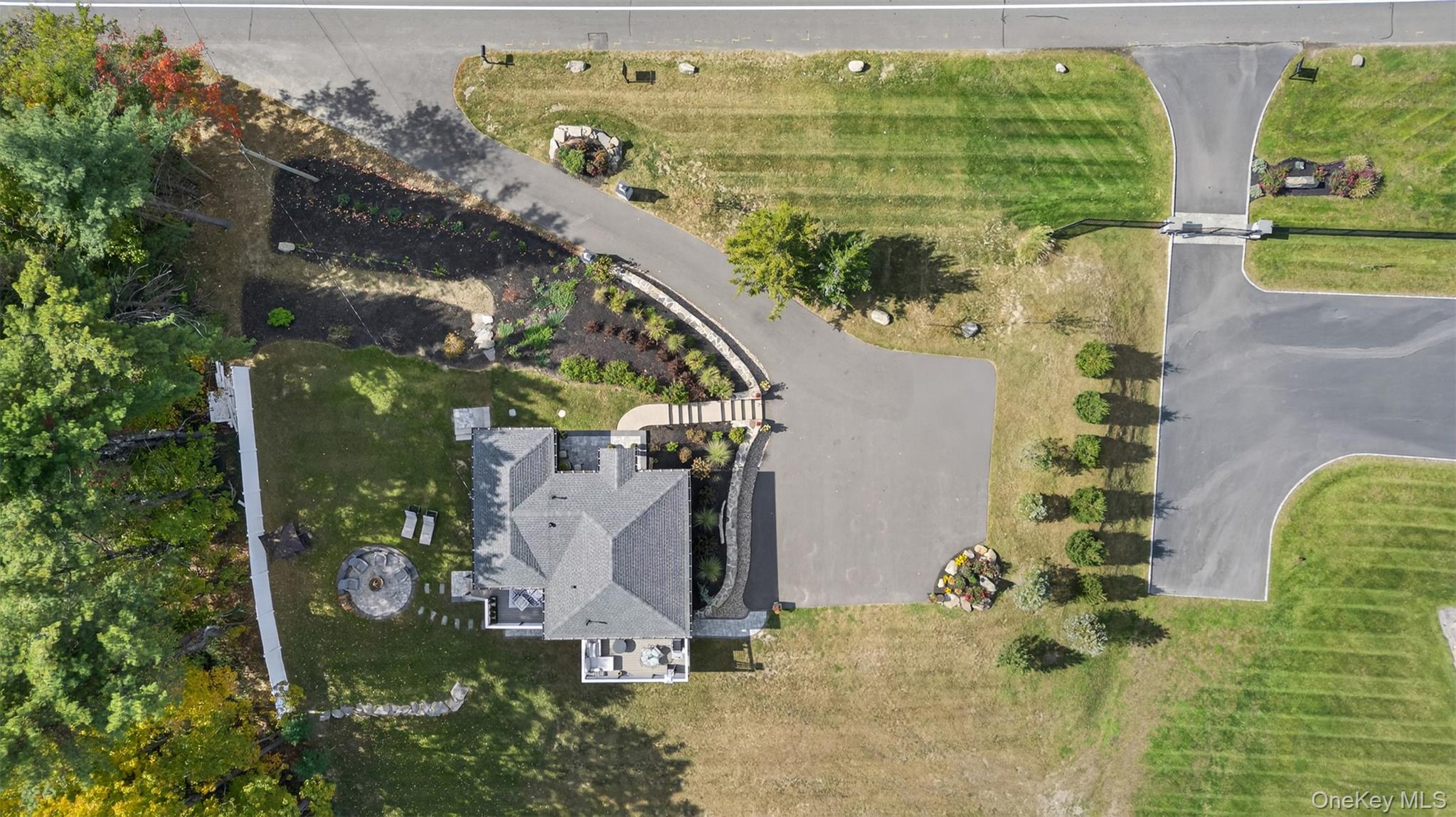 1568 Route 9W, Marlboro, NY 12542