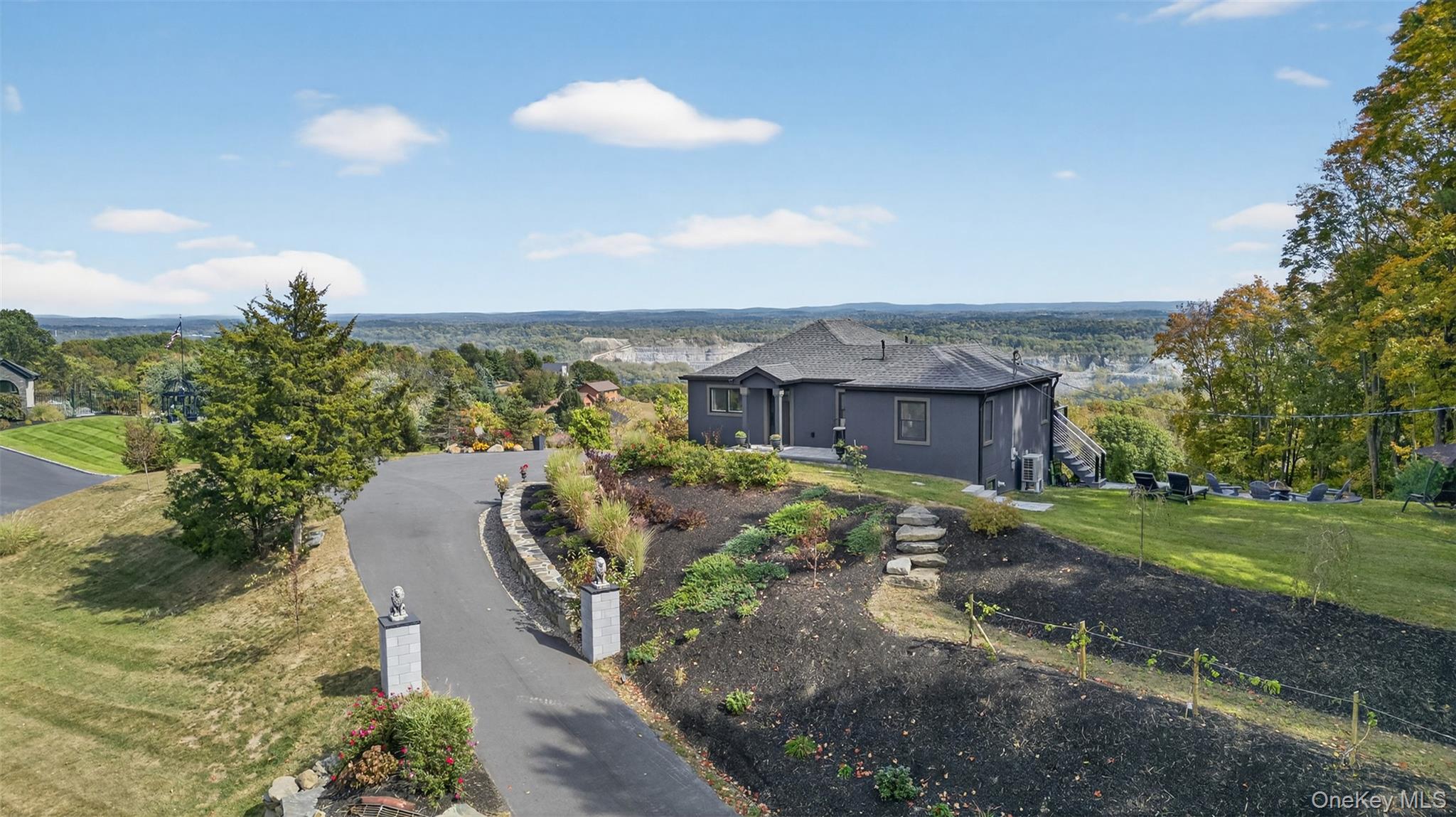 1568 Route 9W, Marlboro, NY 12542