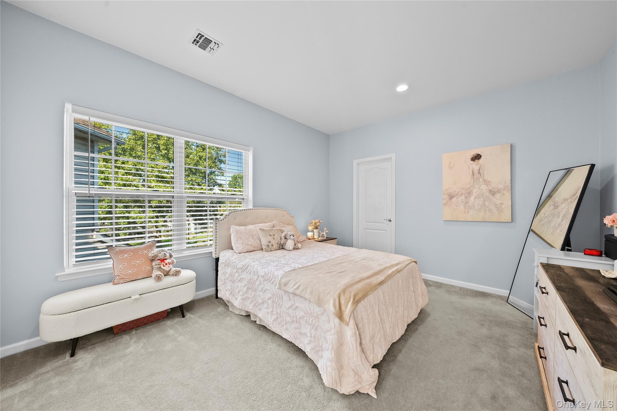 77 Hamlet Drive, Mount Sinai, NY 11766