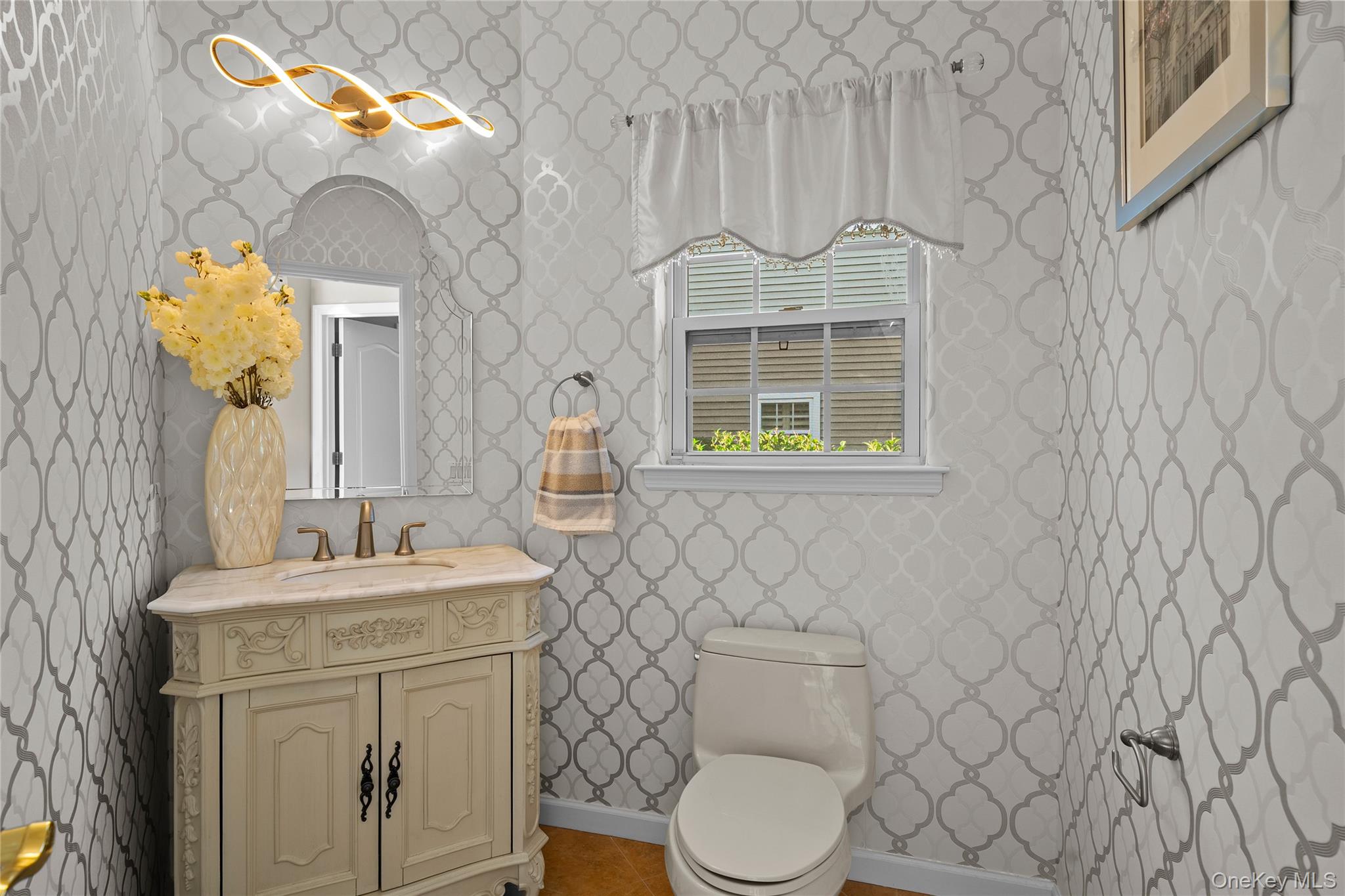 77 Hamlet Drive, Mount Sinai, NY 11766