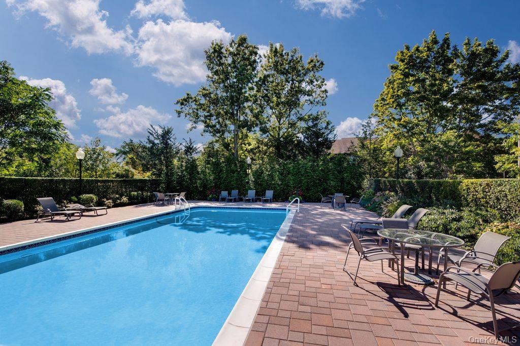 68 W Water Street # 2, Sag Harbor, NY 11963