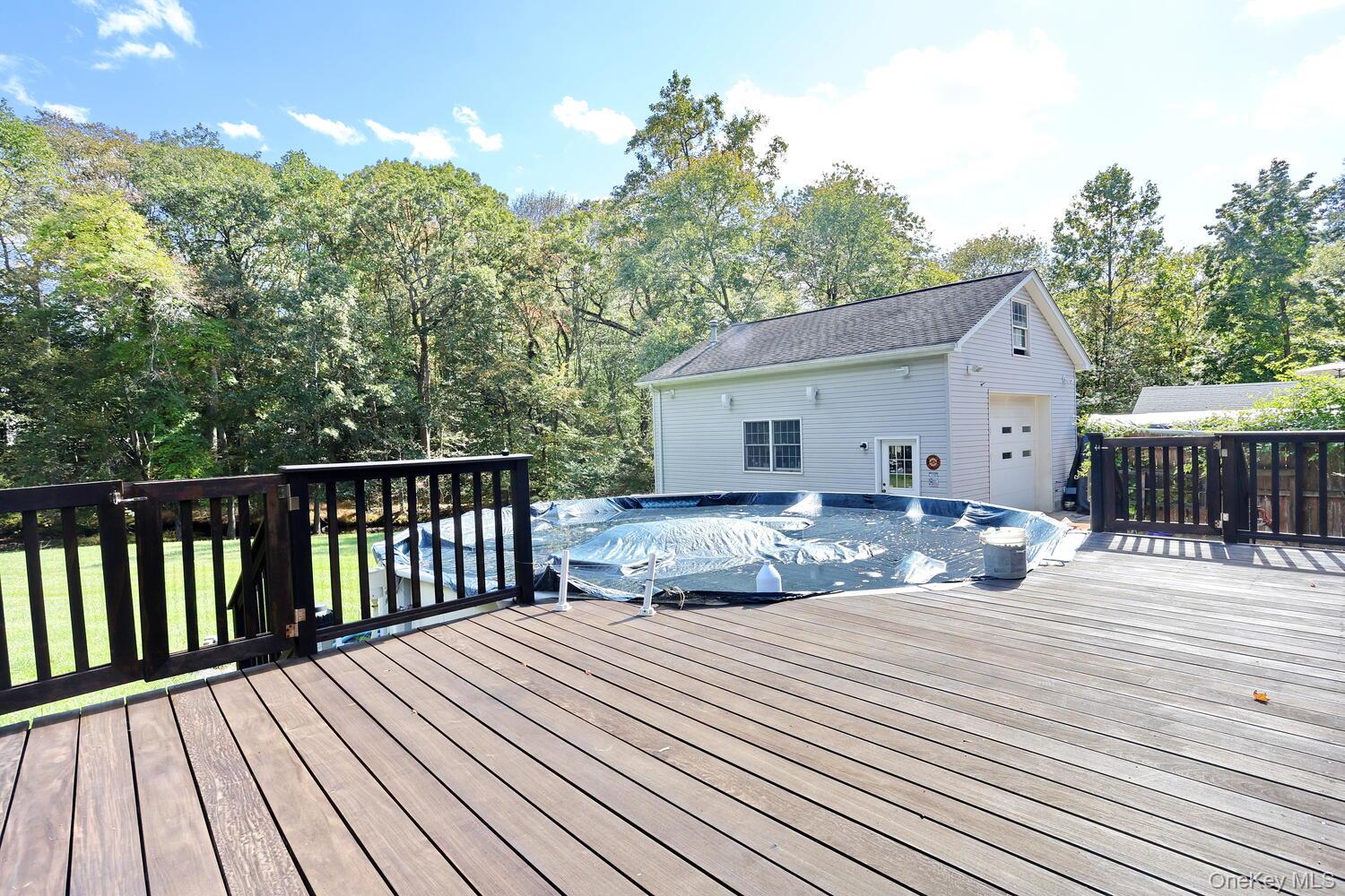 115 Greenbush Road, Tappan, NY 10983