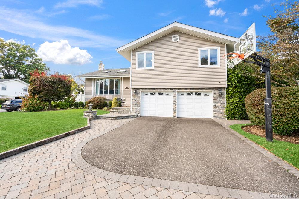 3 Fortune Lane, Jericho, NY 11753