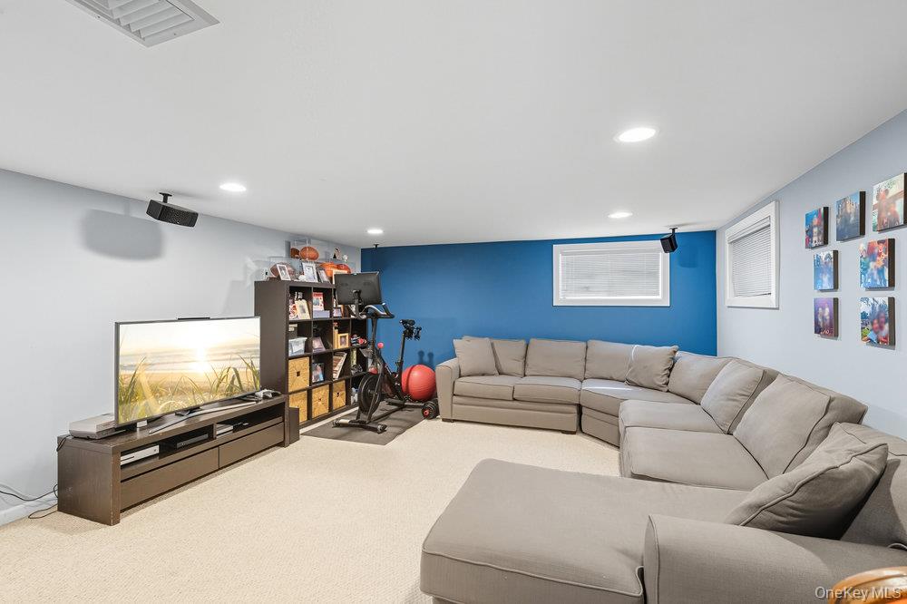 3 Fortune Lane, Jericho, NY 11753