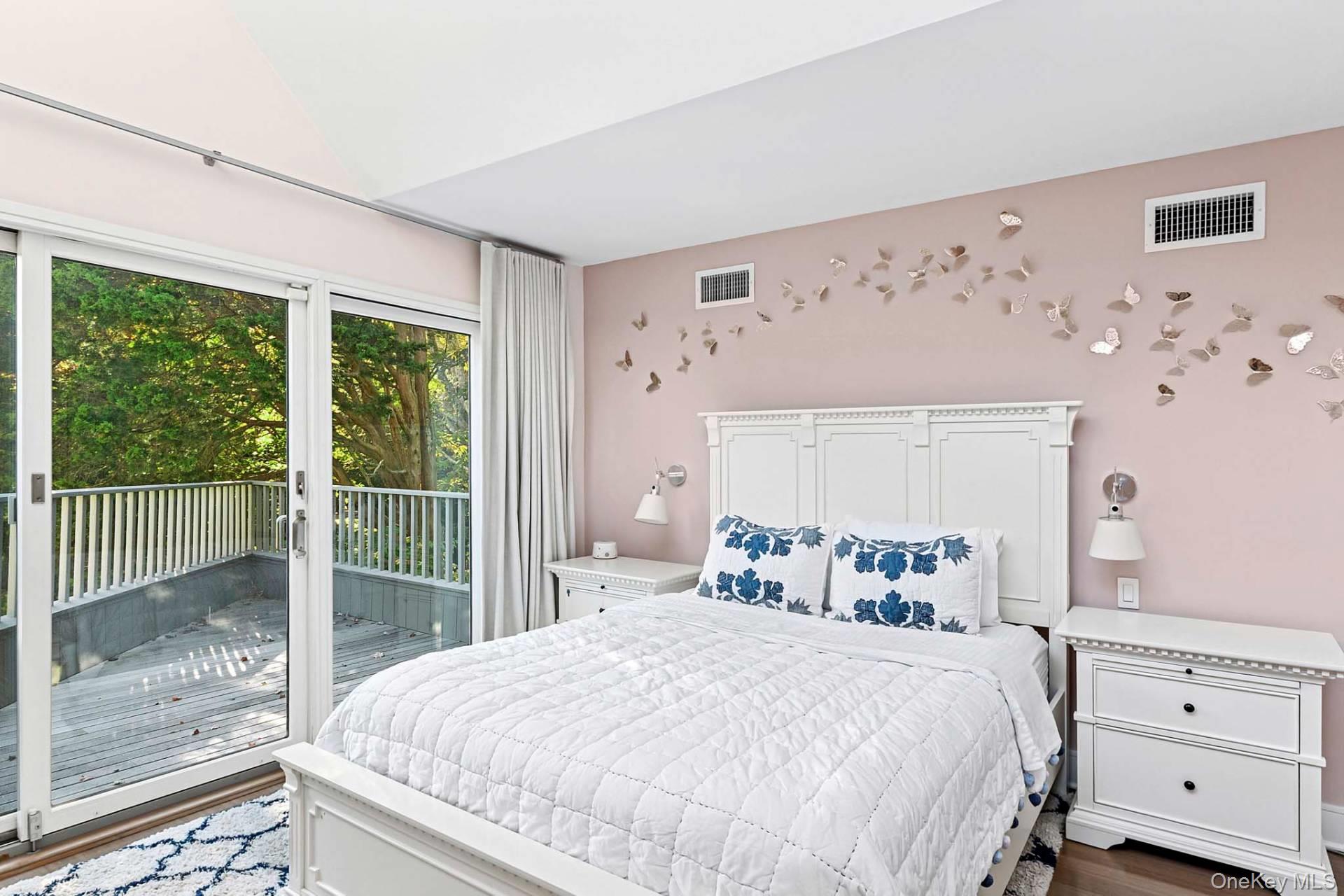 2587 Deerfield Road, Sag Harbor, NY 11963