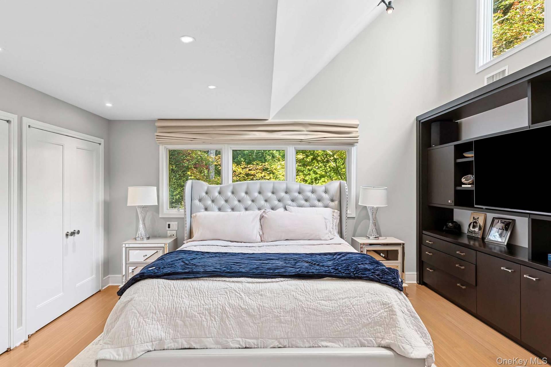 2587 Deerfield Road, Sag Harbor, NY 11963