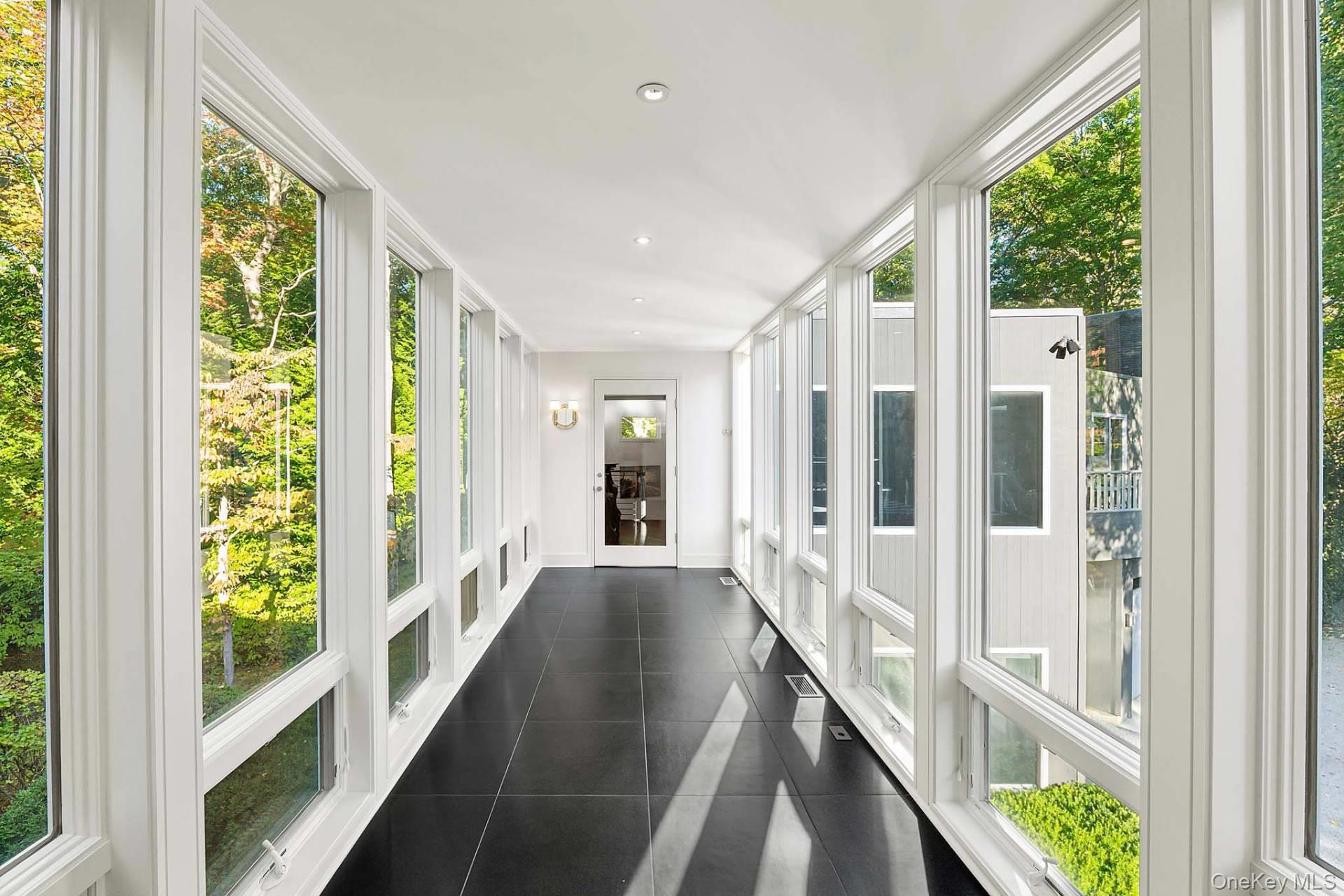 2587 Deerfield Road, Sag Harbor, NY 11963