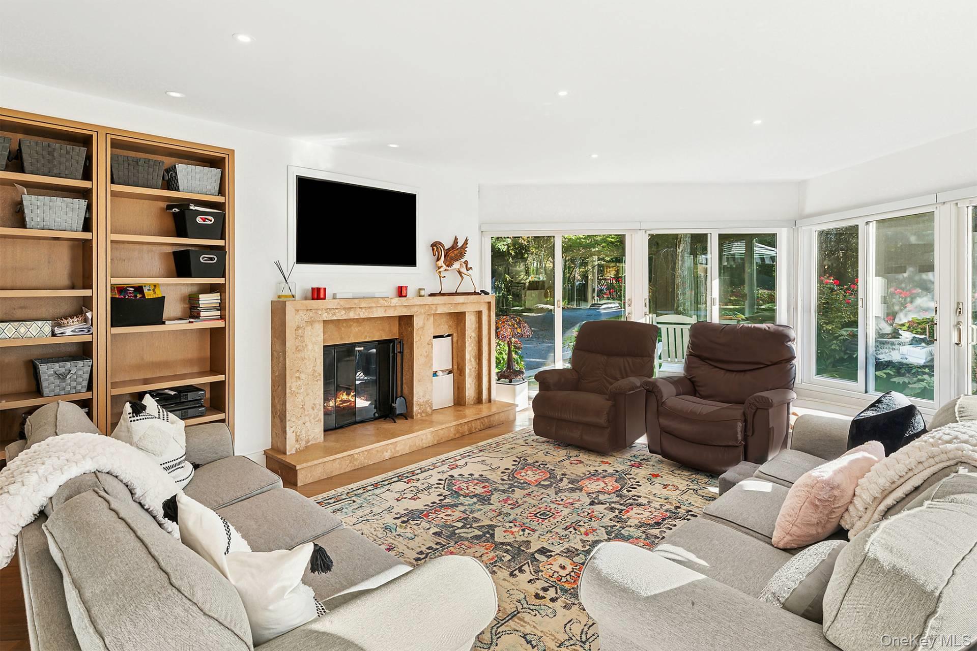 2587 Deerfield Road, Sag Harbor, NY 11963