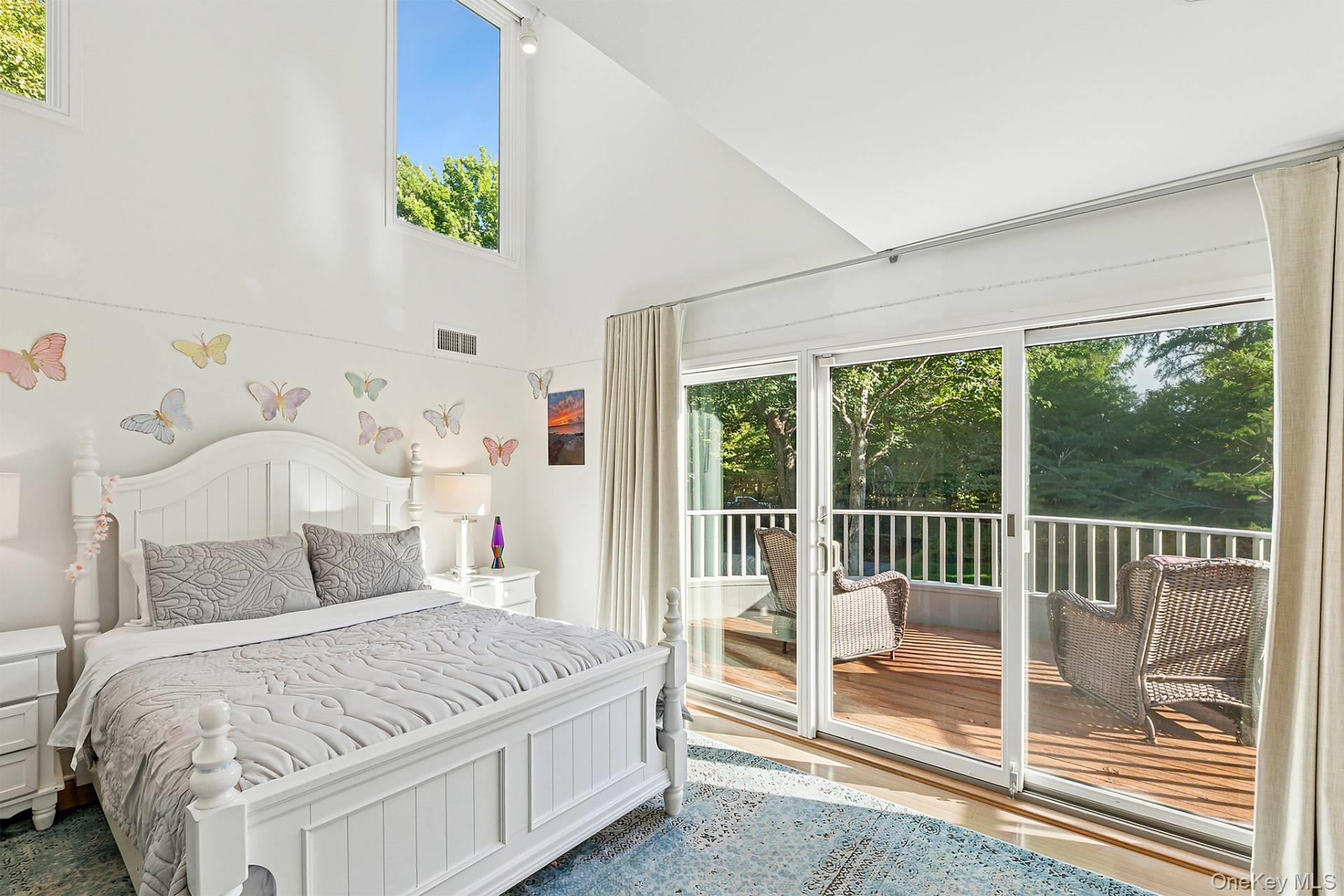 2587 Deerfield Road, Sag Harbor, NY 11963