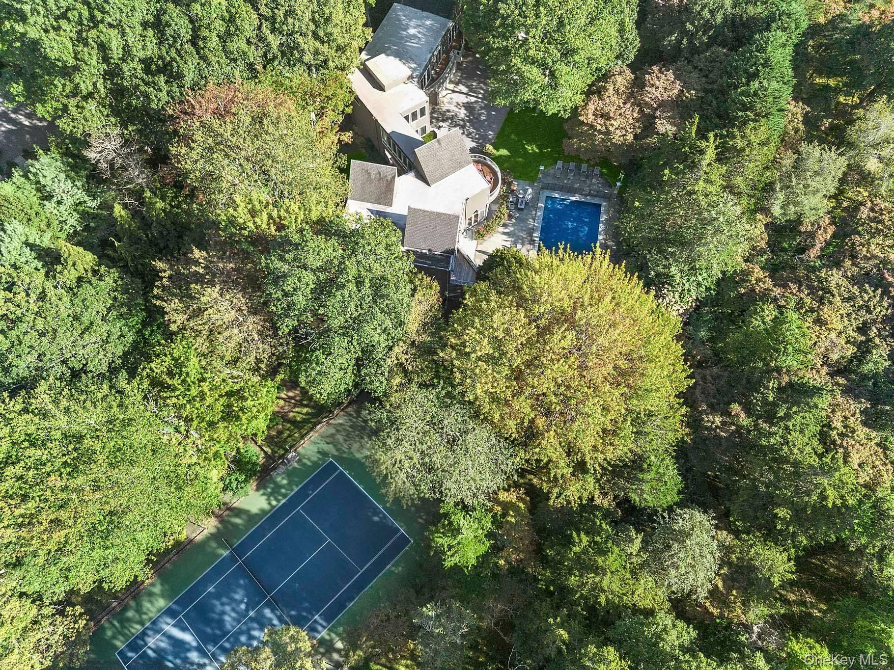 2587 Deerfield Road, Sag Harbor, NY 11963