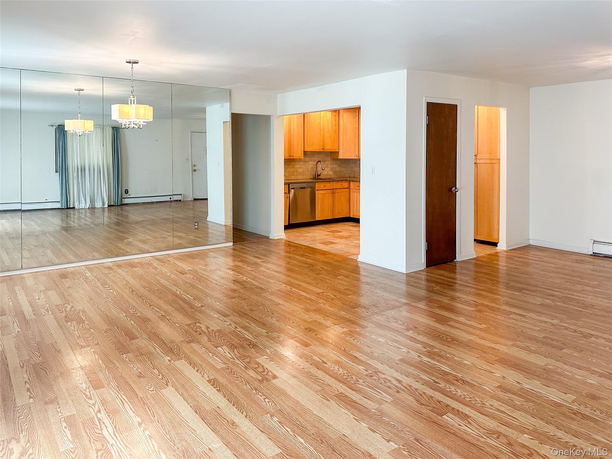 18 Granada Crescent # 1, White Plains, NY 10603