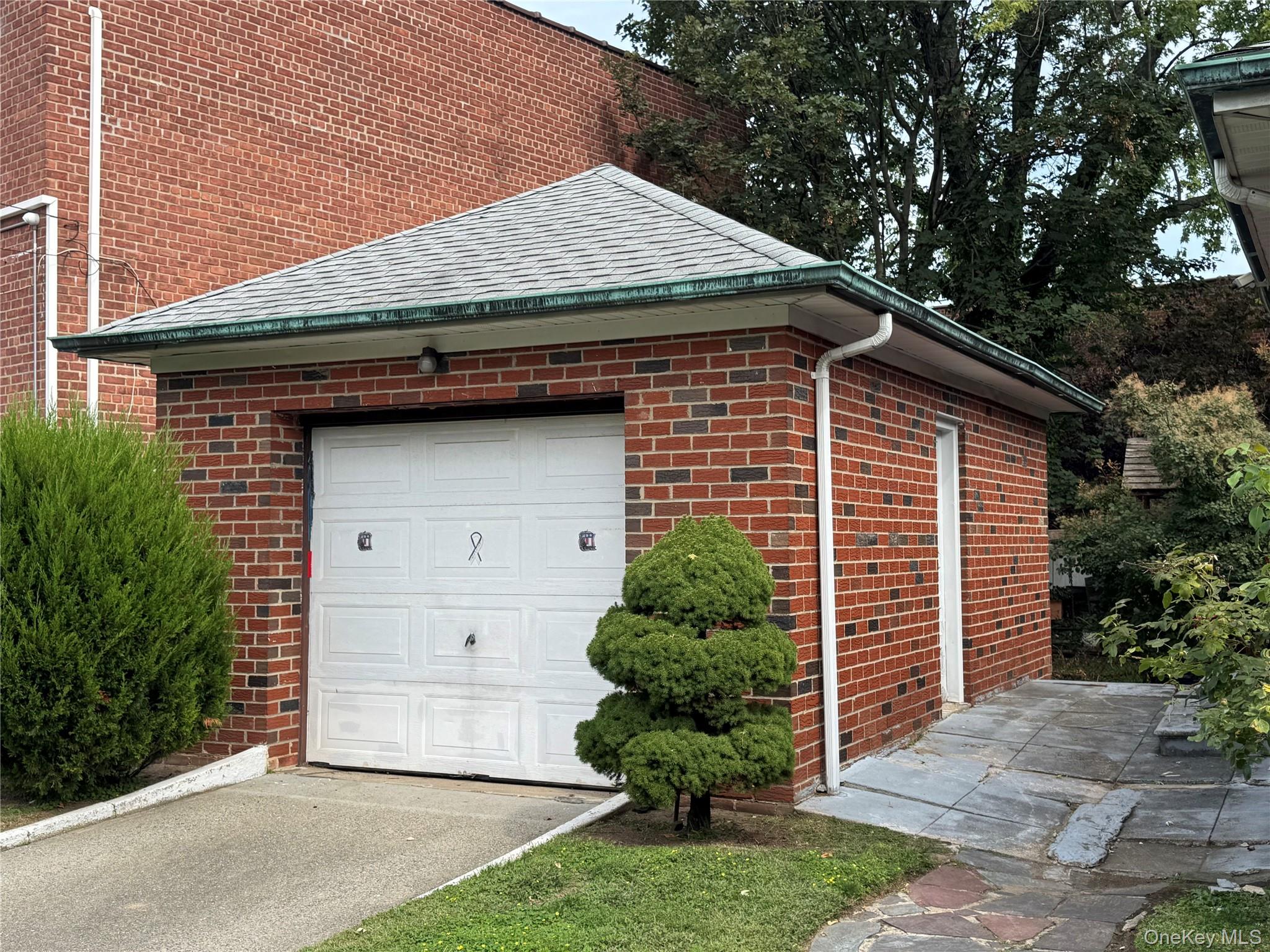 180 Swinton Avenue, Bronx, NY 10465