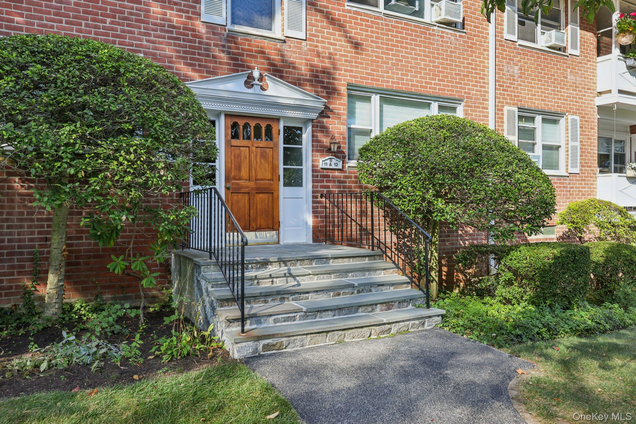 121 N Broadway # 12A, White Plains, NY 10603