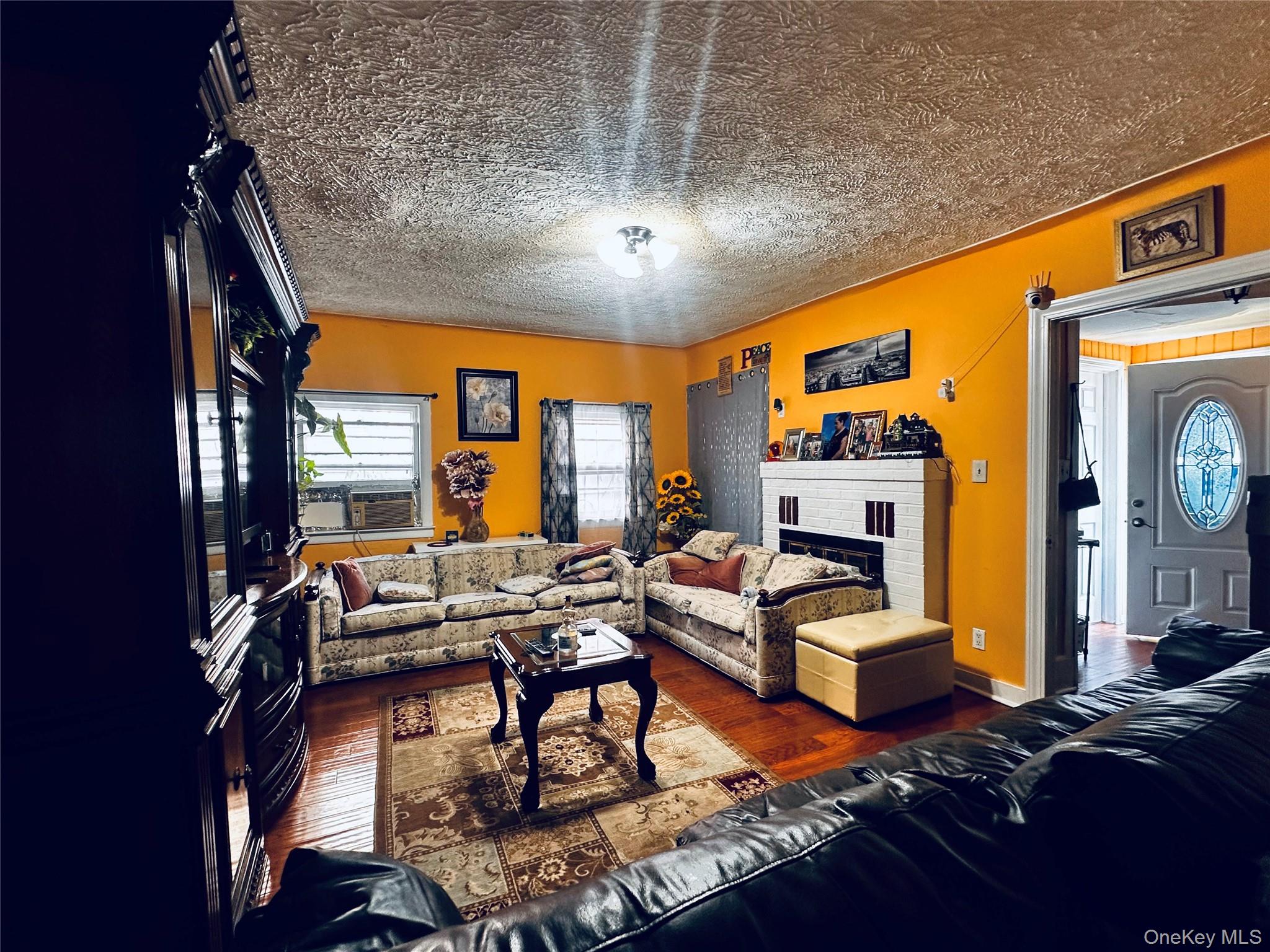 17 Flint Avenue, Hempstead, NY 11550