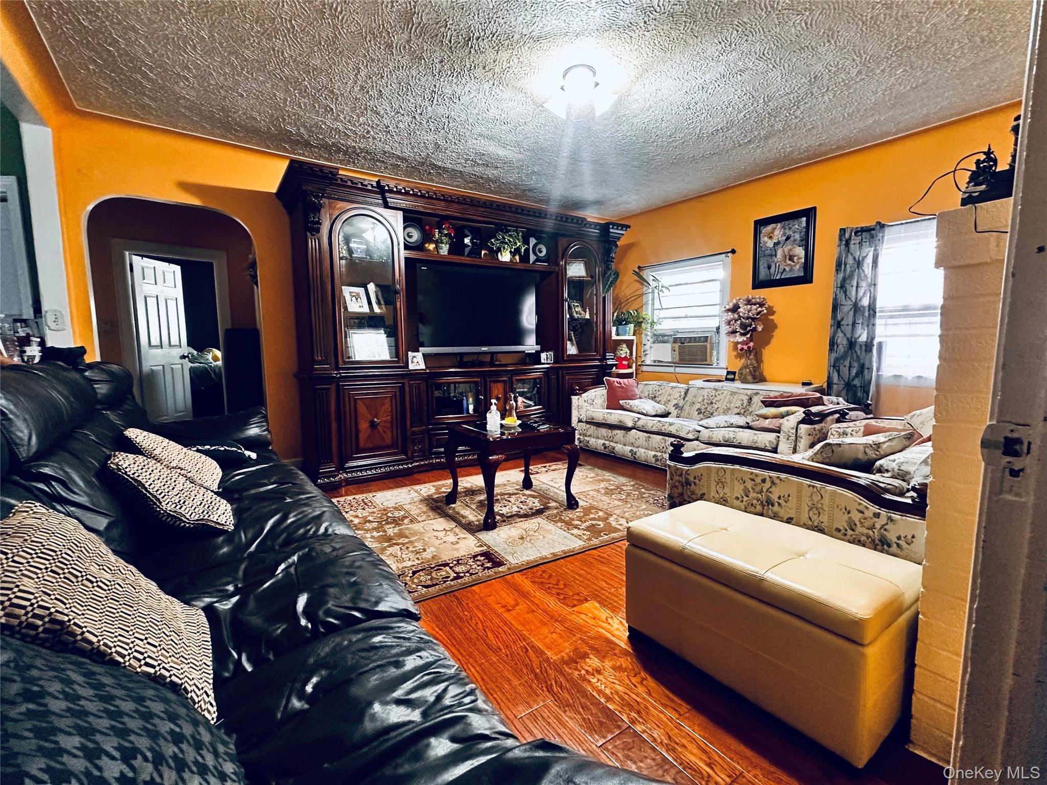 17 Flint Avenue, Hempstead, NY 11550