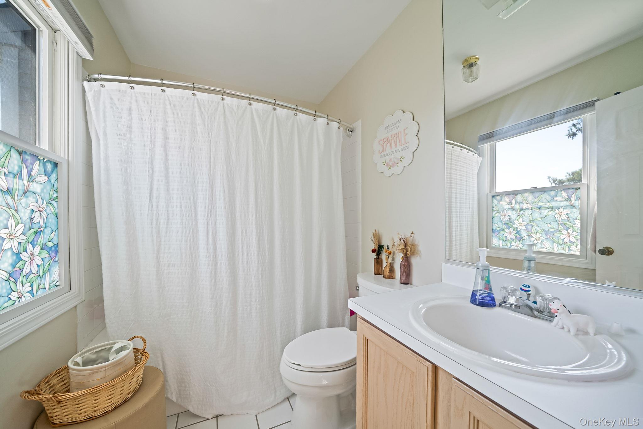 10 Sea Court Lane, Port Jefferson, NY 11777