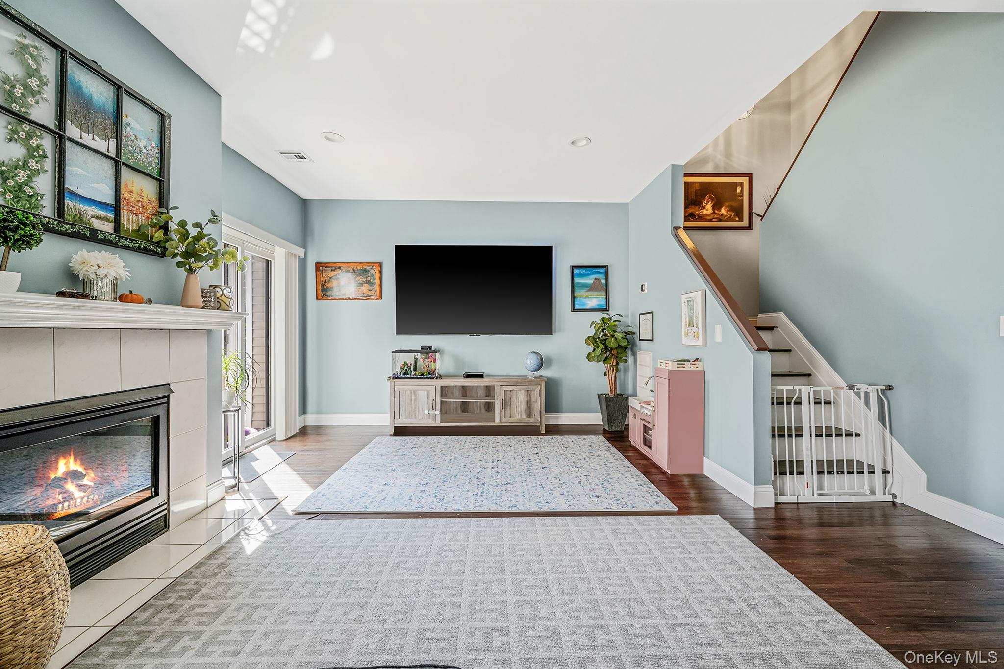 10 Sea Court Lane, Port Jefferson, NY 11777