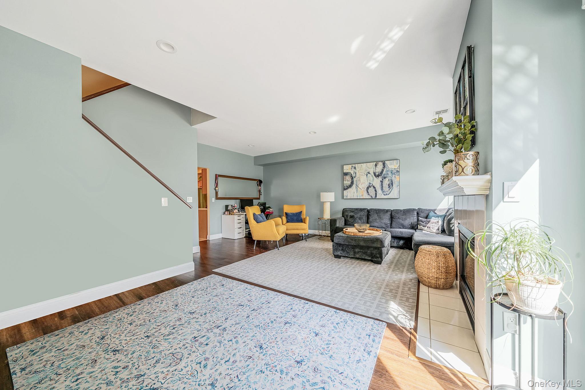 10 Sea Court Lane, Port Jefferson, NY 11777