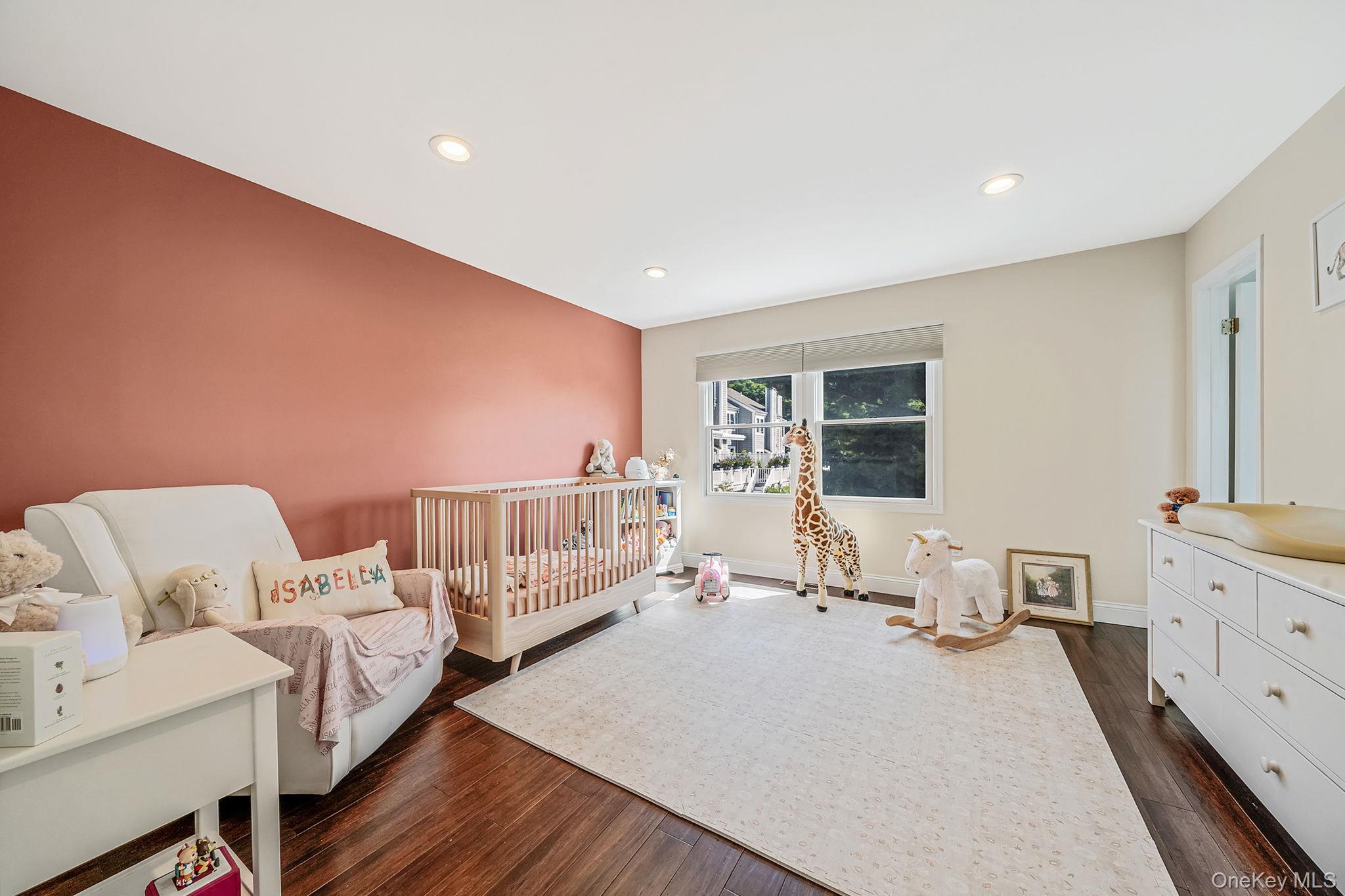 10 Sea Court Lane, Port Jefferson, NY 11777