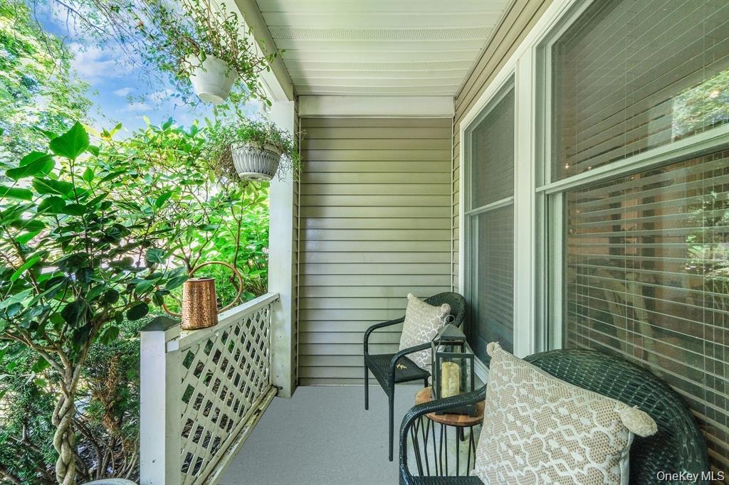 10 Sea Court Lane, Port Jefferson, NY 11777