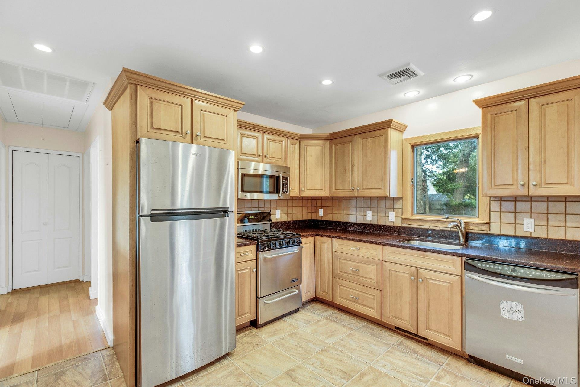 130 Sylvan Avenue, Flanders, NY 11901