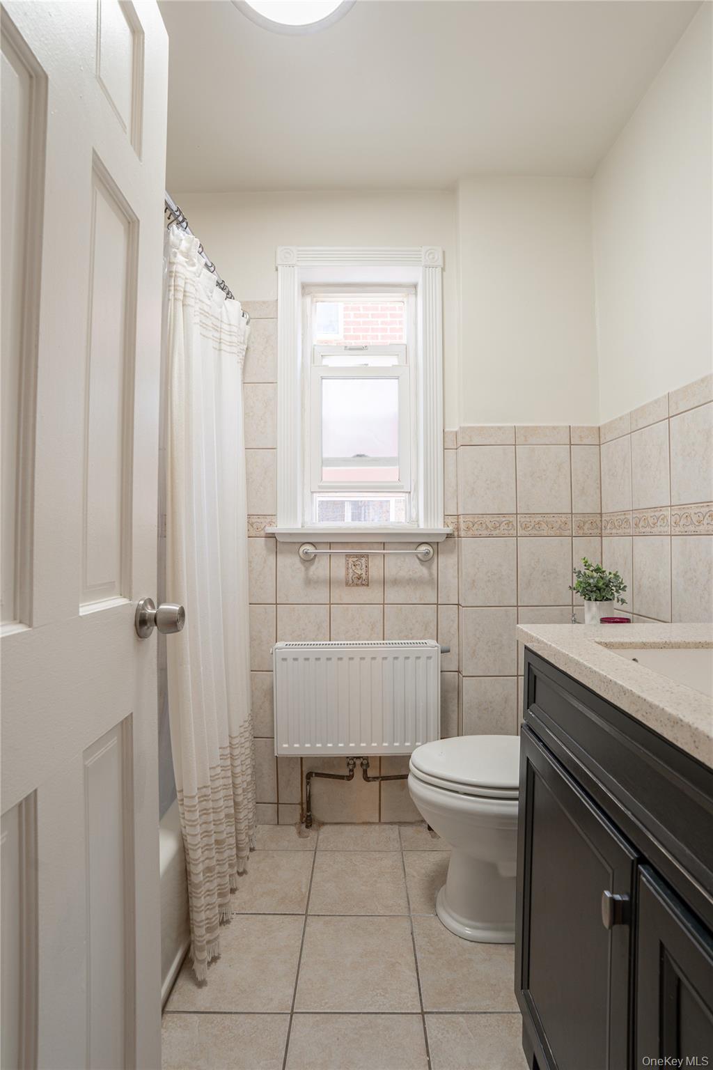 955 E 212th Street, Bronx, NY 10469