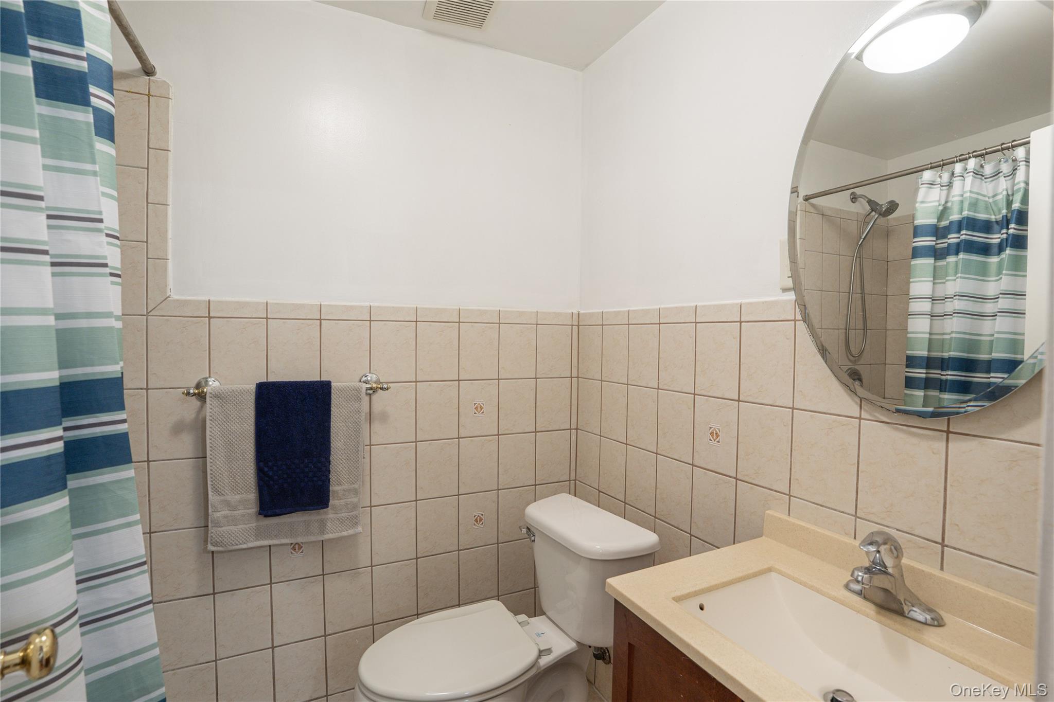 955 E 212th Street, Bronx, NY 10469