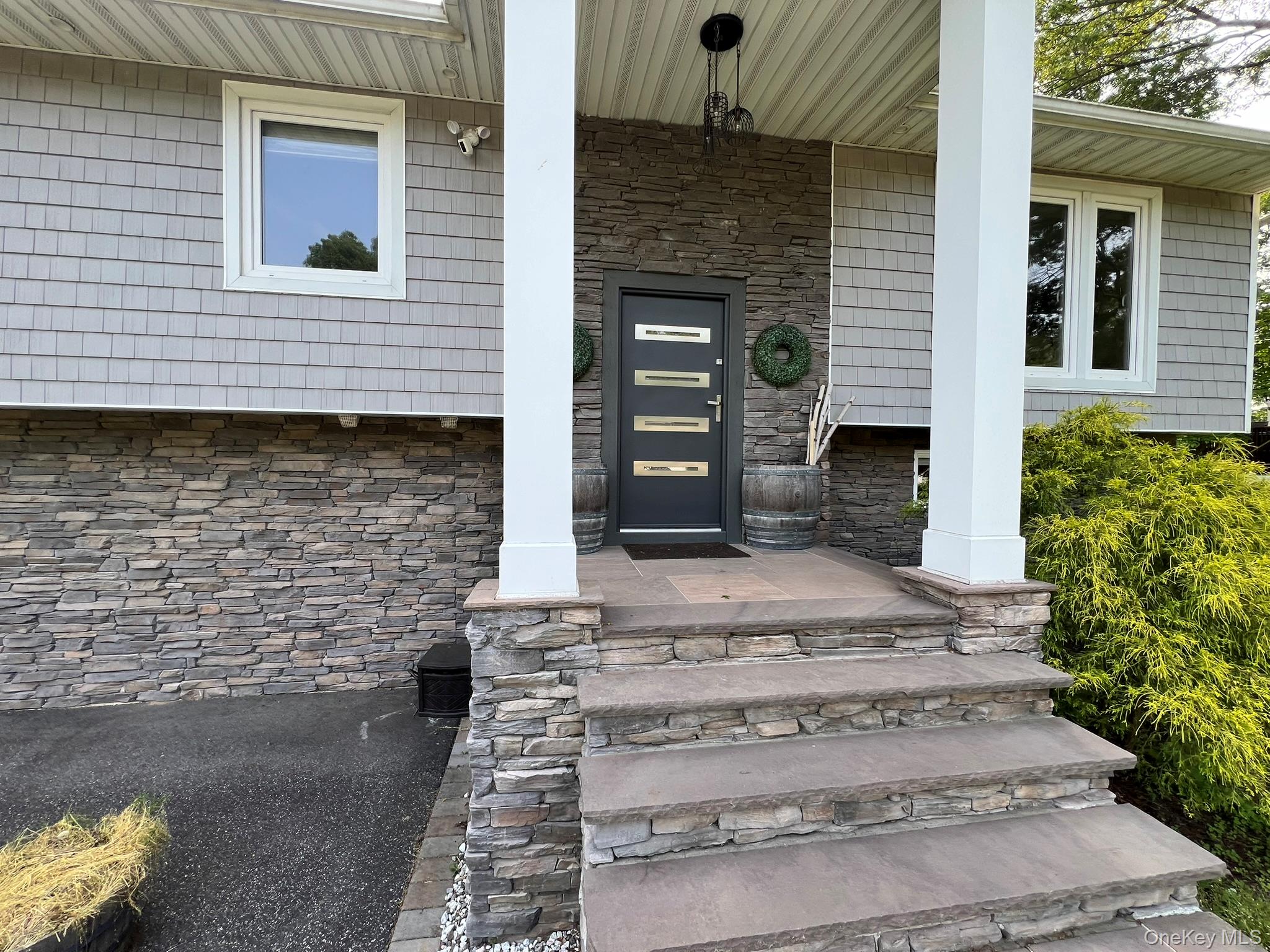 35 Junard Boulevard, Port Jefferson Station, NY 11776