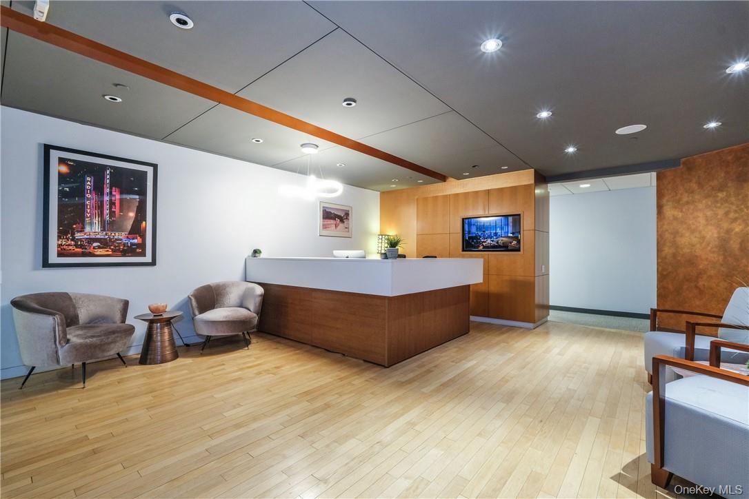 1270 Avenue of Americas, New York (Manhattan), NY 10020