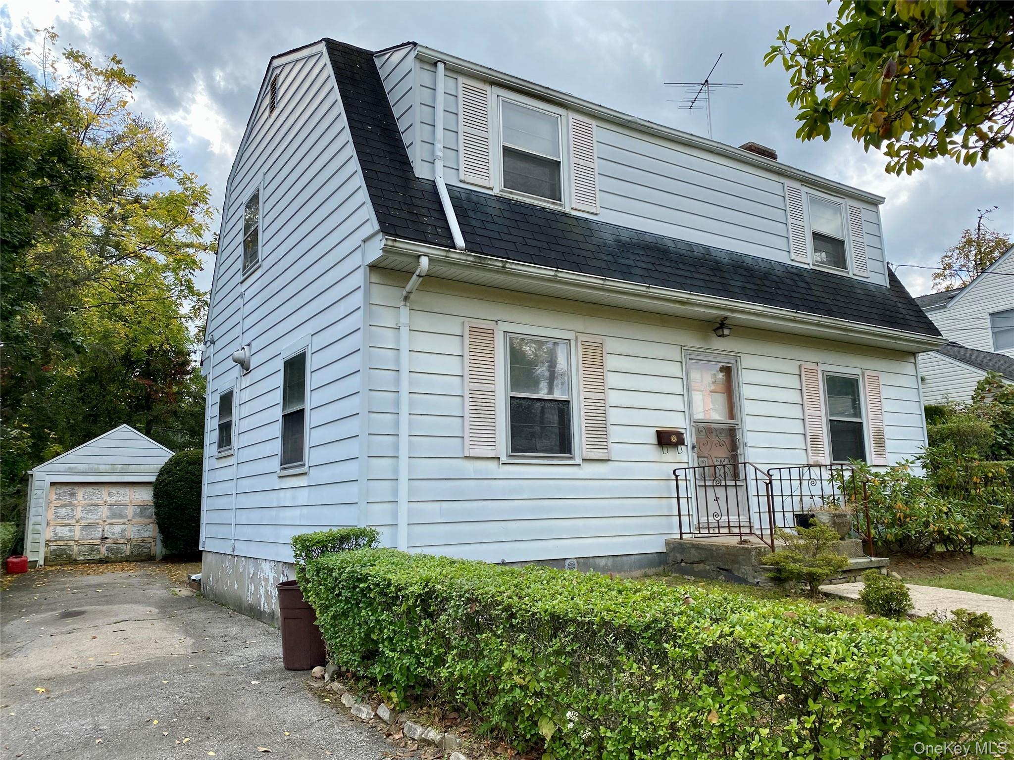 208 Lincoln Avenue, Eastchester, NY 10709