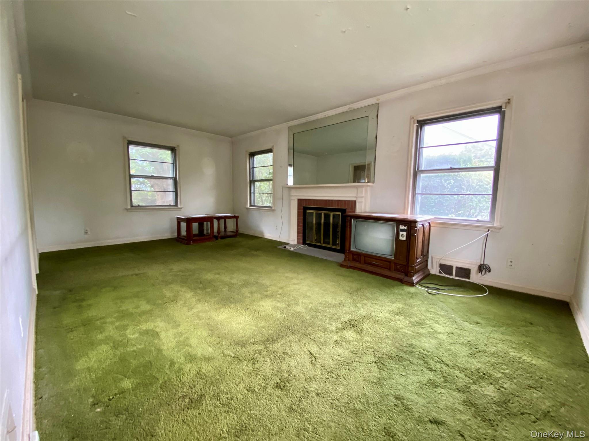 208 Lincoln Avenue, Eastchester, NY 10709