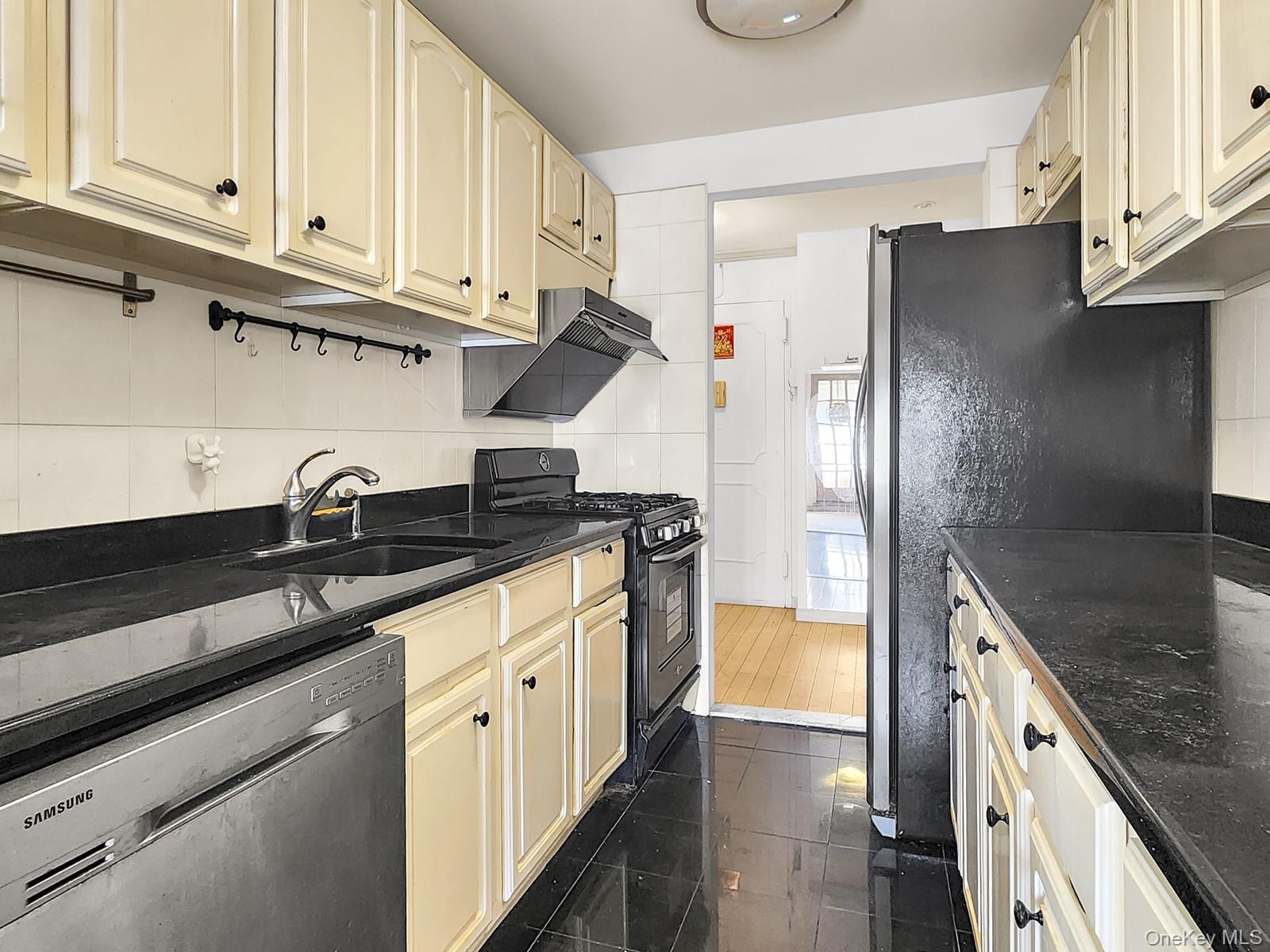 140-55 34th Avenue # 3B, Flushing, NY 11354