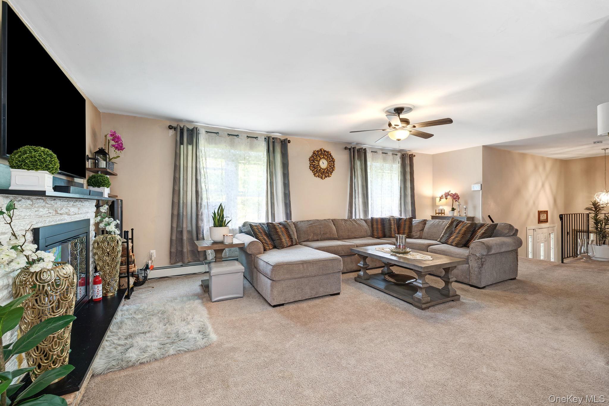 6 Farmstead Road, New Windsor, NY 12553