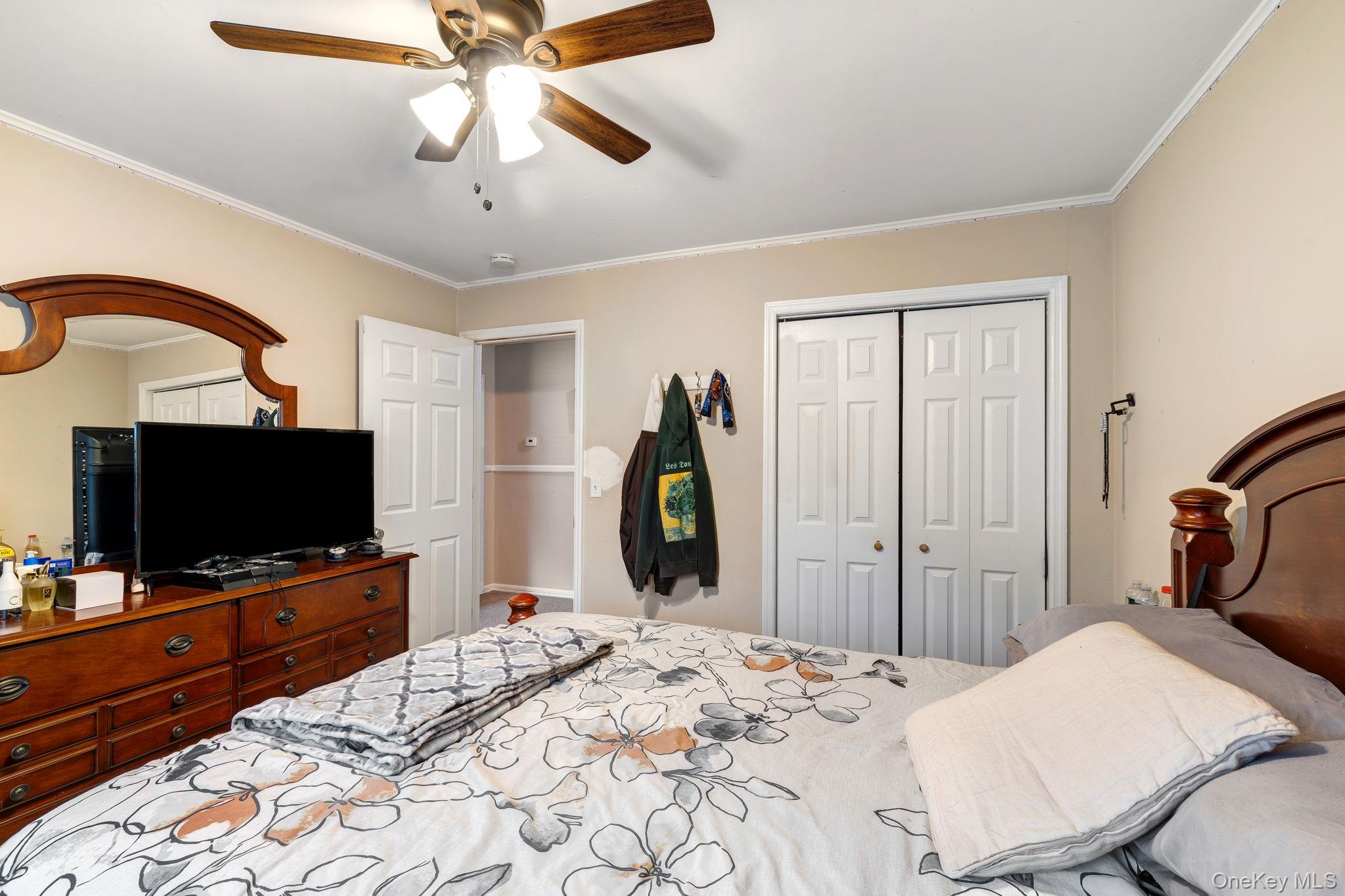 6 Farmstead Road, New Windsor, NY 12553