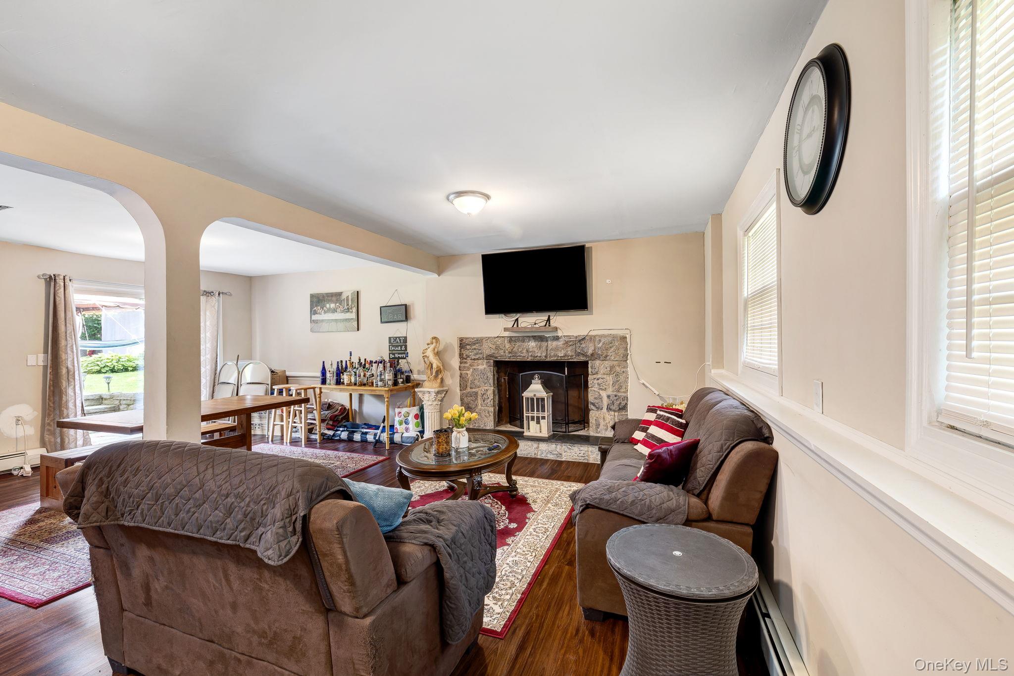 6 Farmstead Road, New Windsor, NY 12553